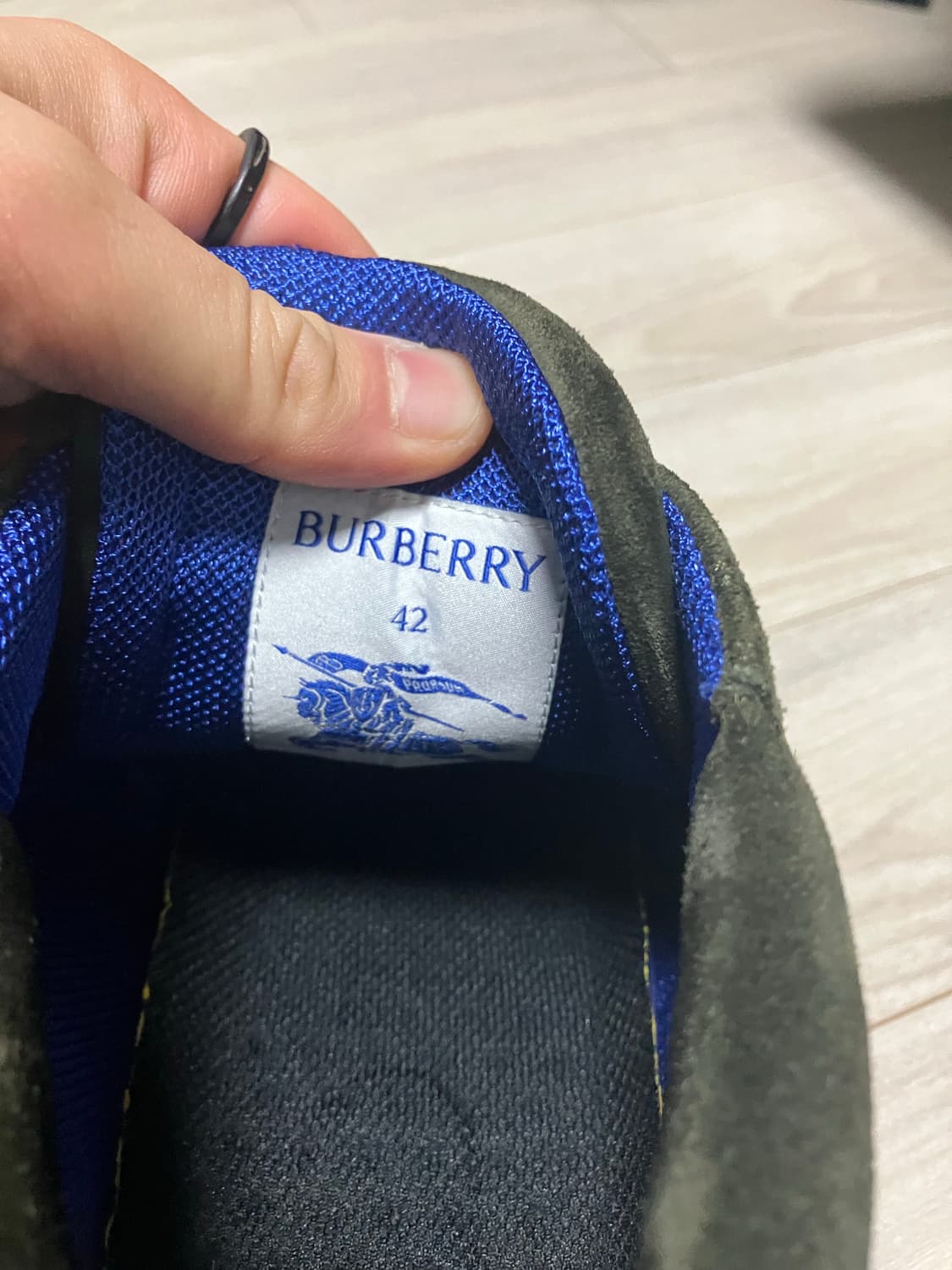 [42] 버버리 스웨이드 부츠 카키 상품이미지2