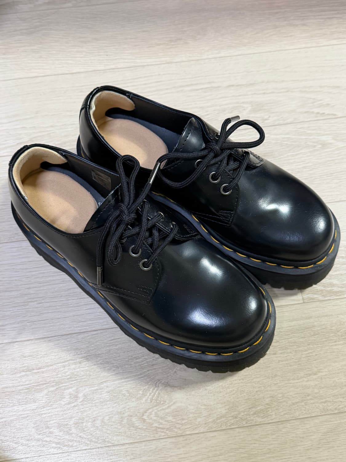 박스/보증카드 O 닥터마틴 1461 쿼드 240 상품이미지1