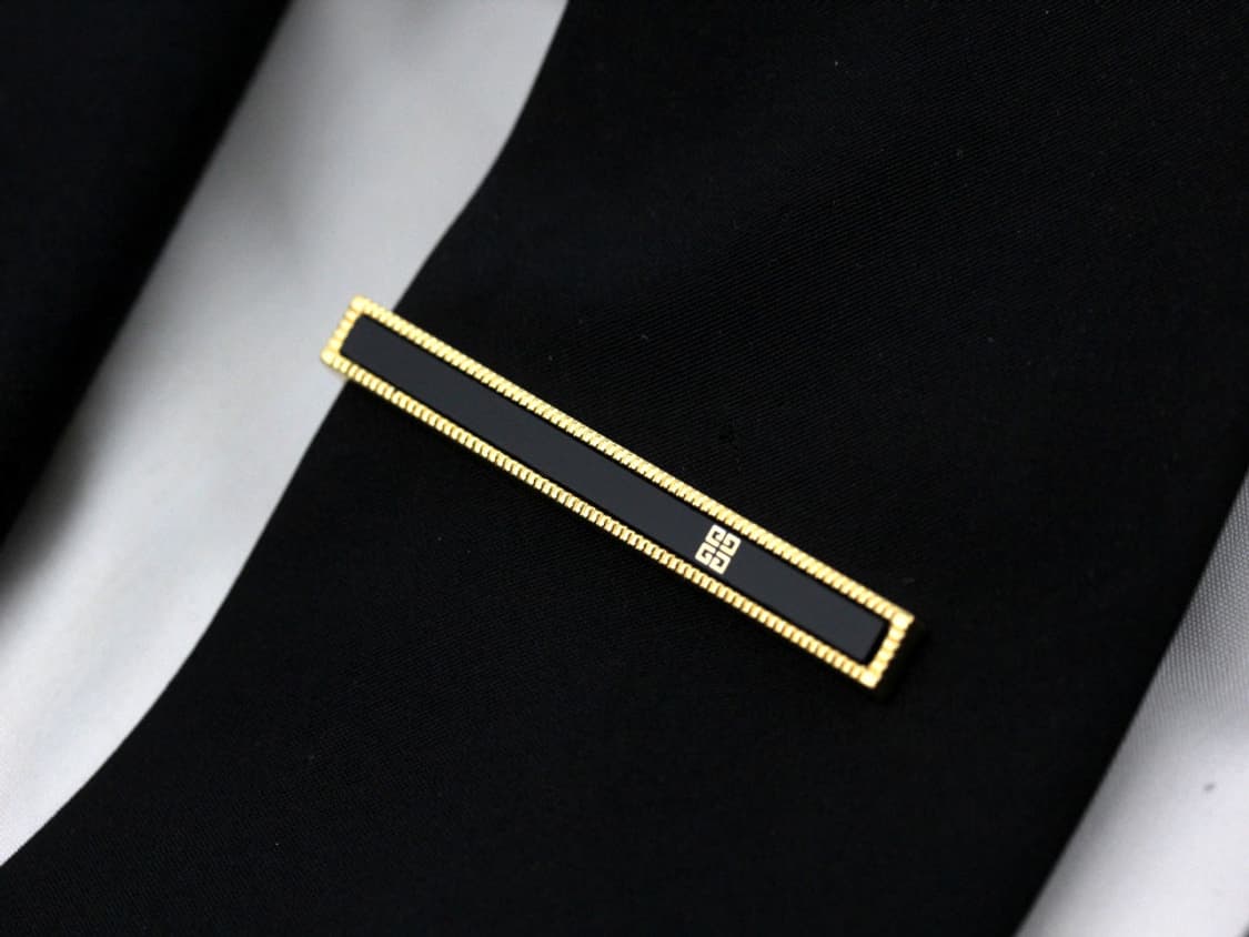 지방시 A+등급 5.3cm 남자 명품 넥타이핀 상품이미지6