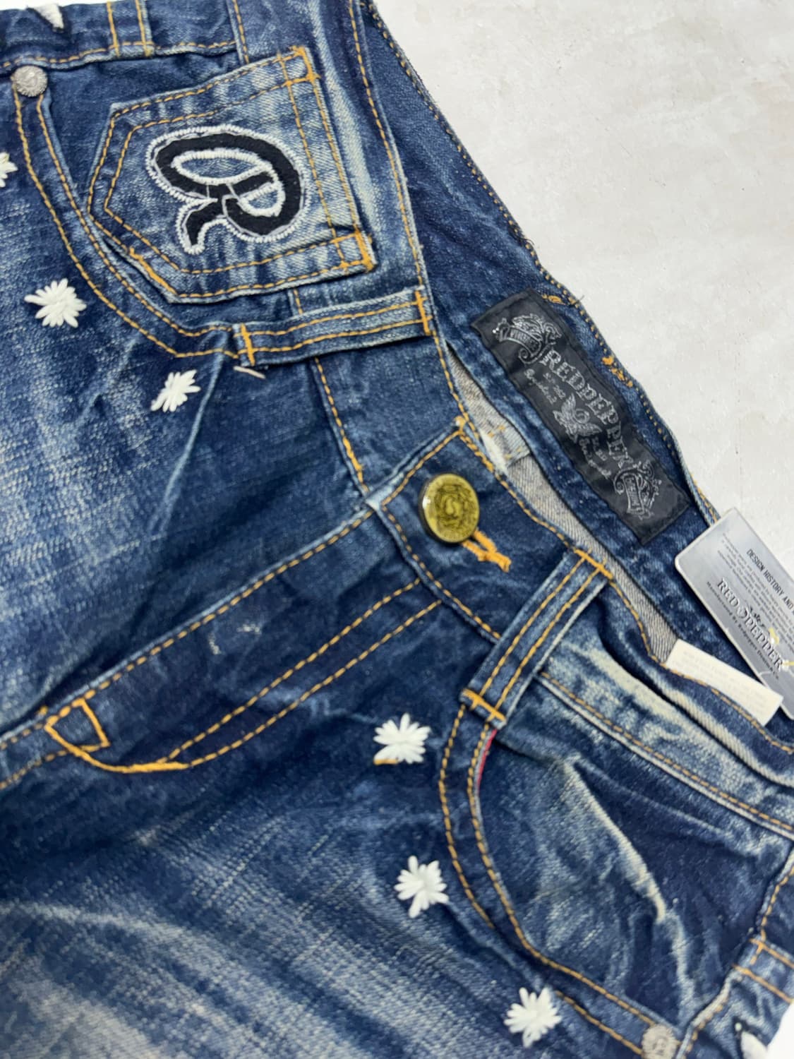 •RED PEPPER Y2K 자수 윙 포켓 데님 상품이미지4