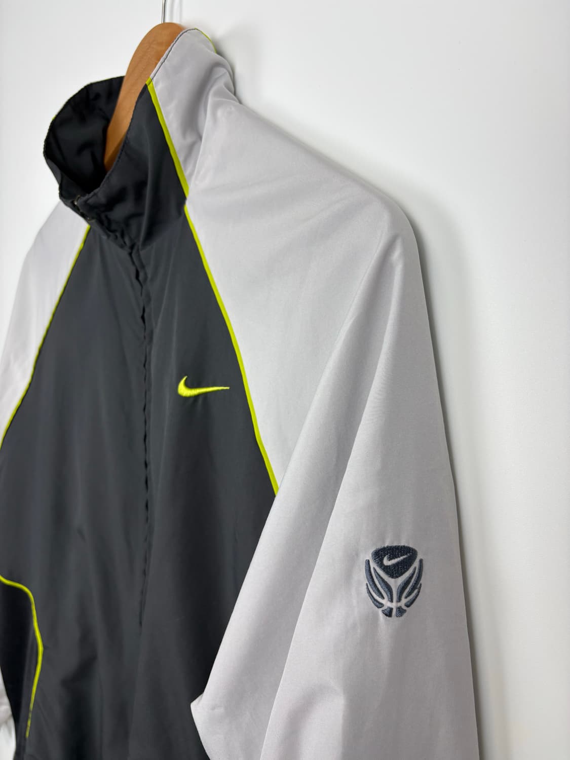 나이키 실버택 바람막이 상품이미지2