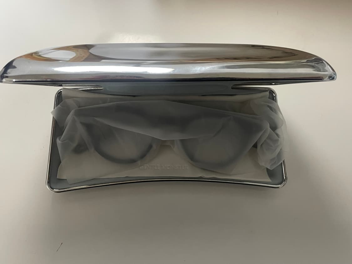 (새상품급) 젠틀몬스터 론(RON) 01 - 풀박스 상품이미지4