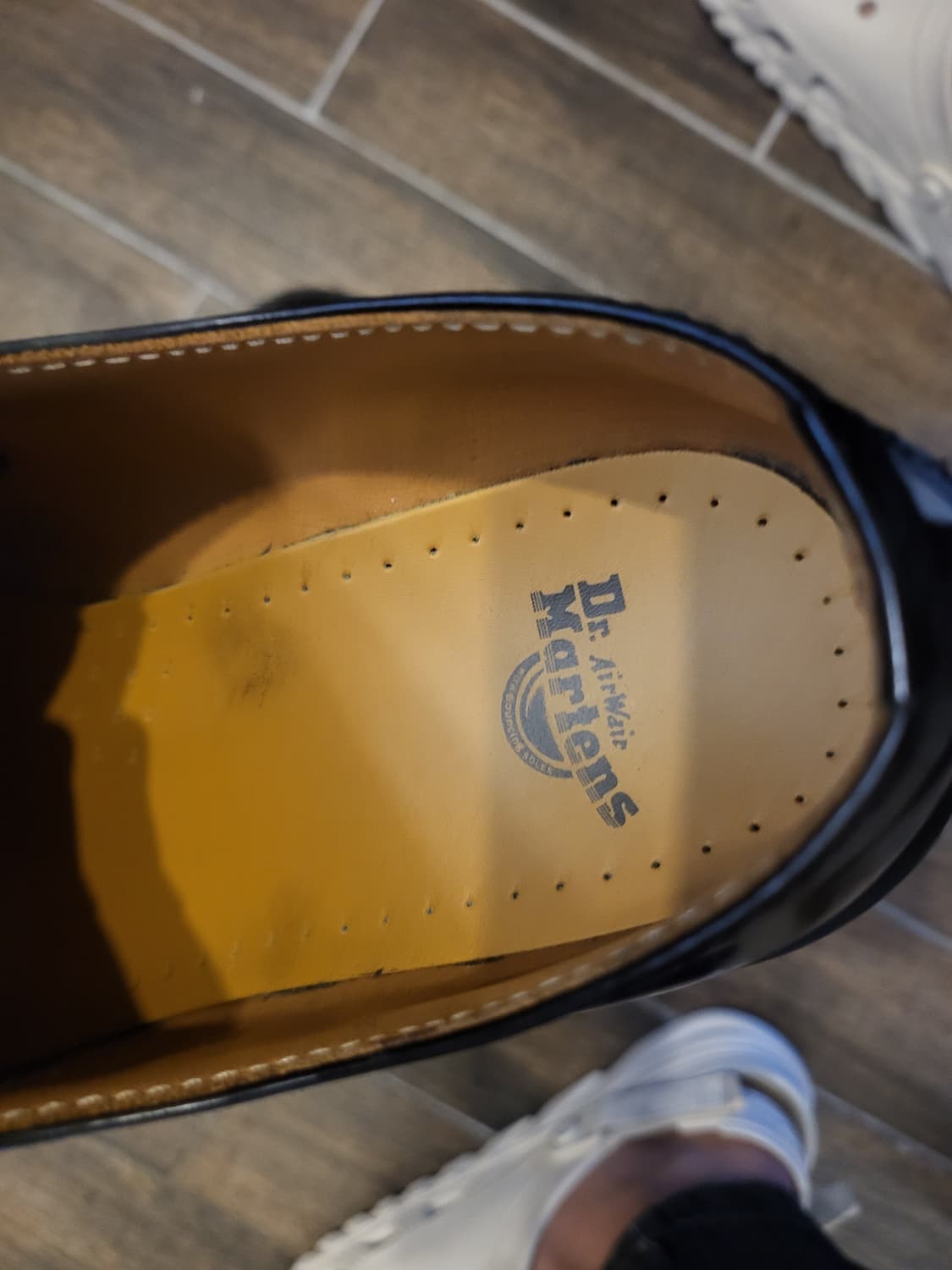 닥터마틴 블랙 로퍼 11838 상품이미지5