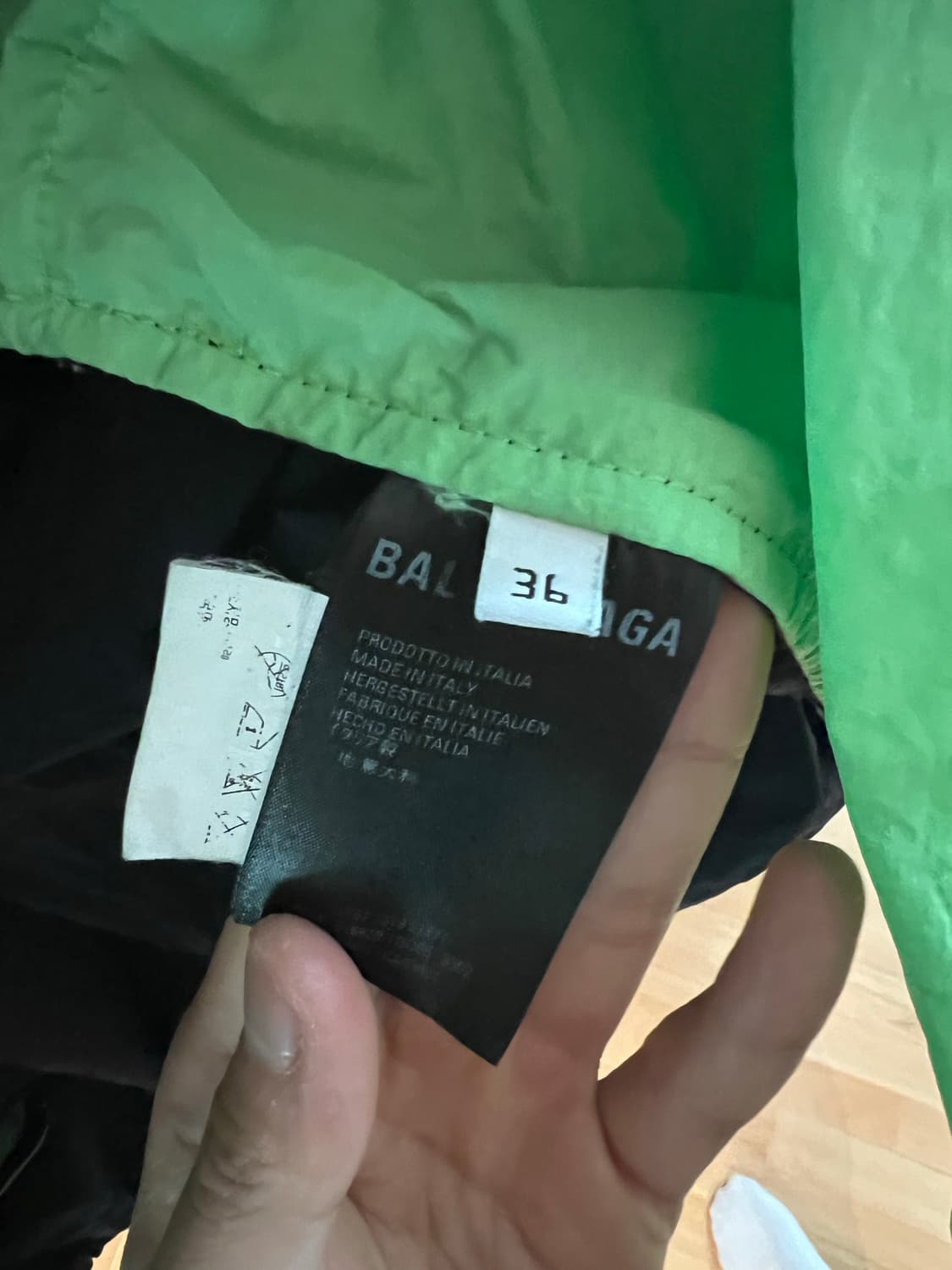 발렌시아가 포플린 바람막이 상품이미지3