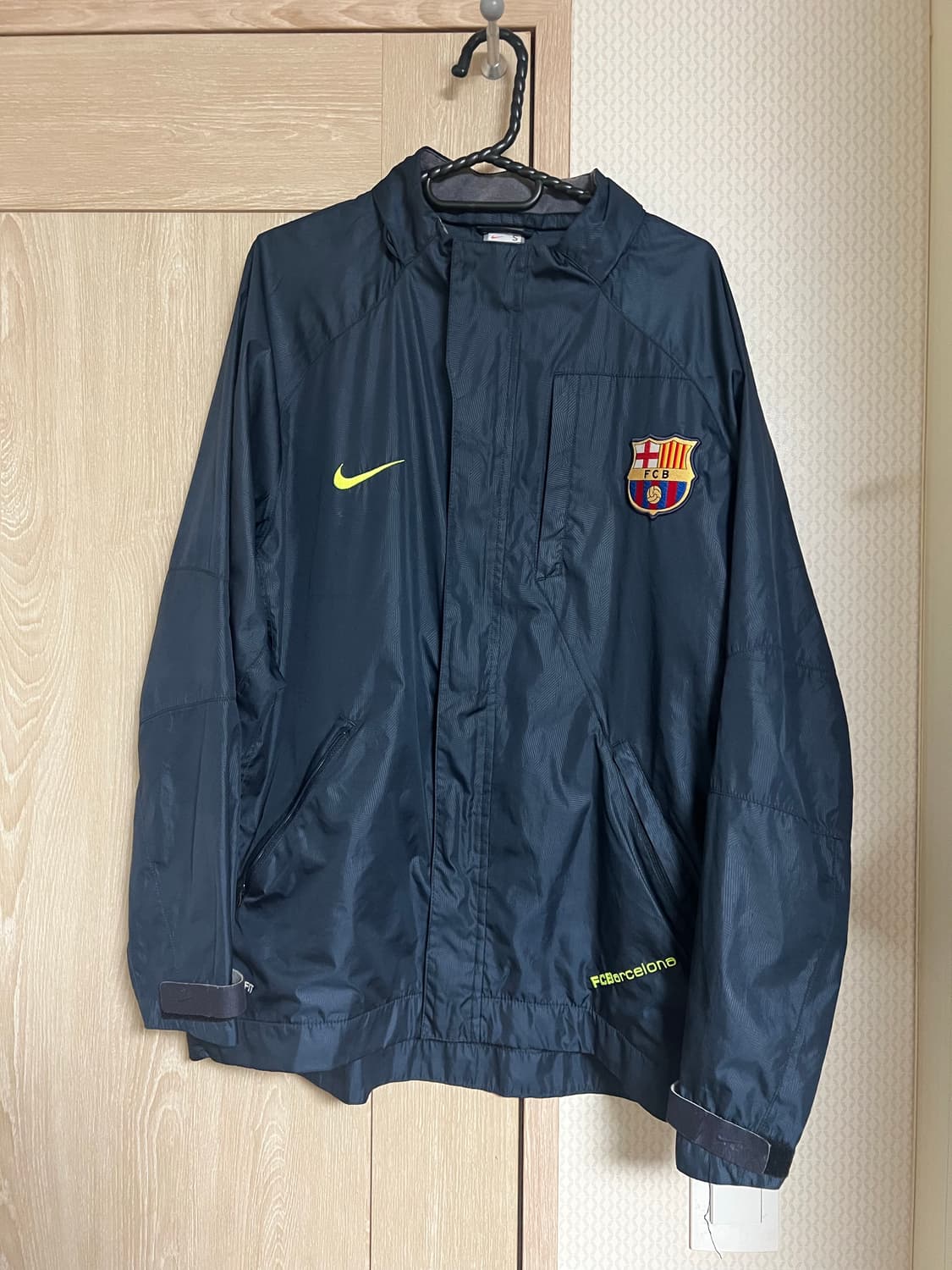 07-08 나이키 올드스쿨 바르셀로나 네이비 바람막이 자켓 상품이미지1
