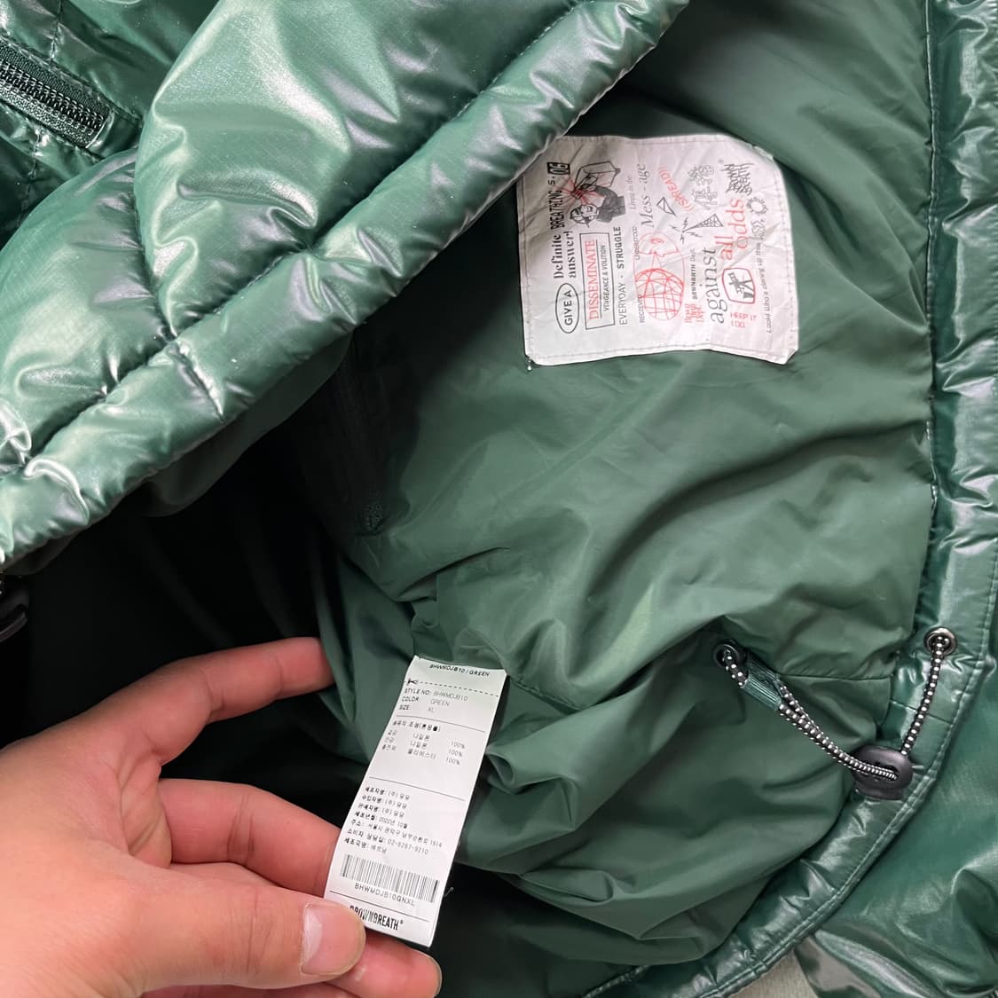 105 브라운브리스 유광 푸퍼 패딩 상품이미지4