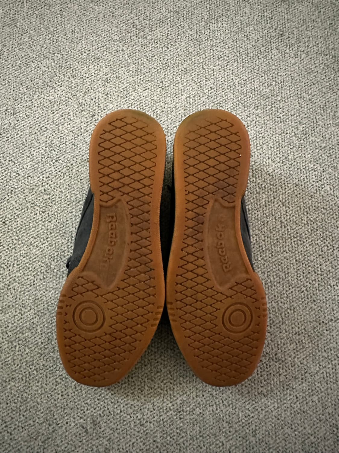 리복 클럽 C 스웨이드 빈티지 블랙 280 상품이미지6