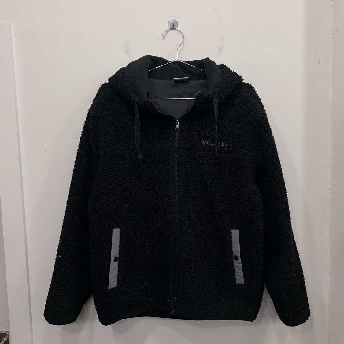 컬럼비아 자수로고 오버핏 뽀글이 후드 플리스 상품이미지2