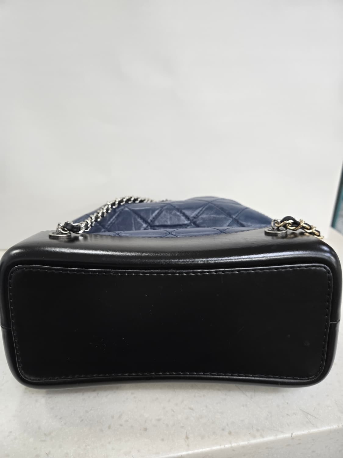 샤넬 가브리엘 백팩 스몰 네이비 블랙 상품이미지6