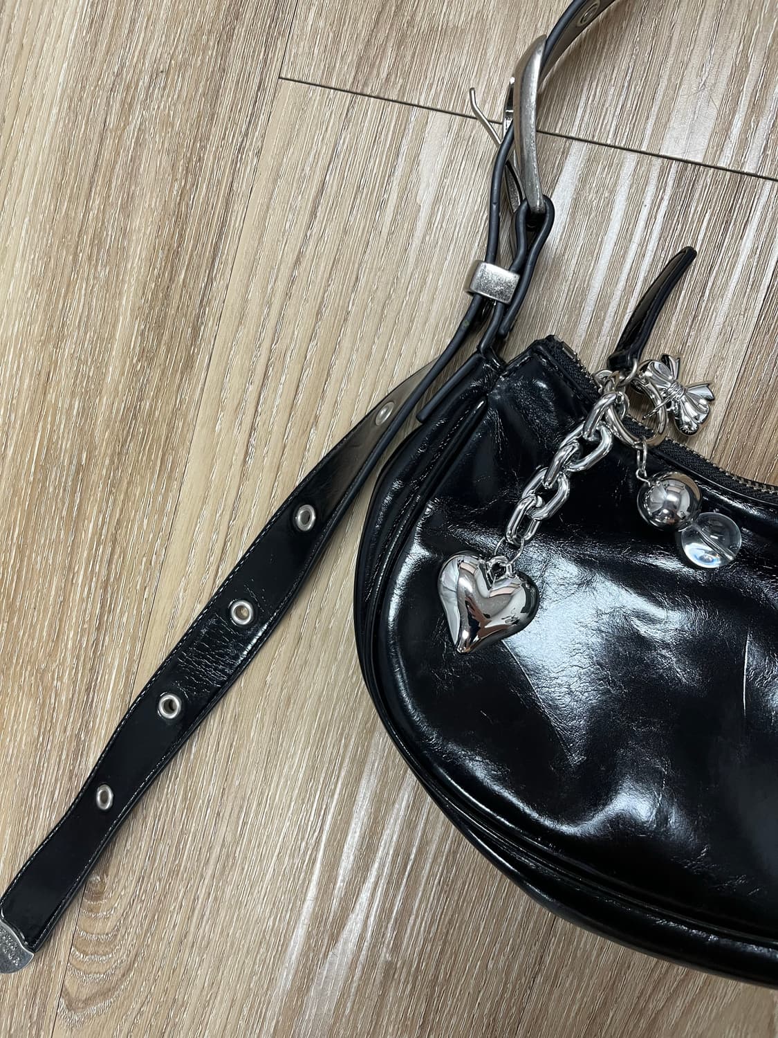 파인드카푸어 벨티백 상품이미지4