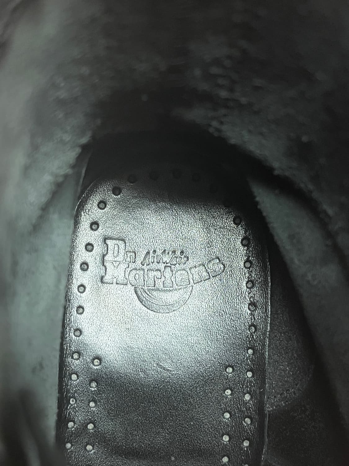 [250] 닥터마틴 1460 모노 블랙 8홀 워커 상품이미지6