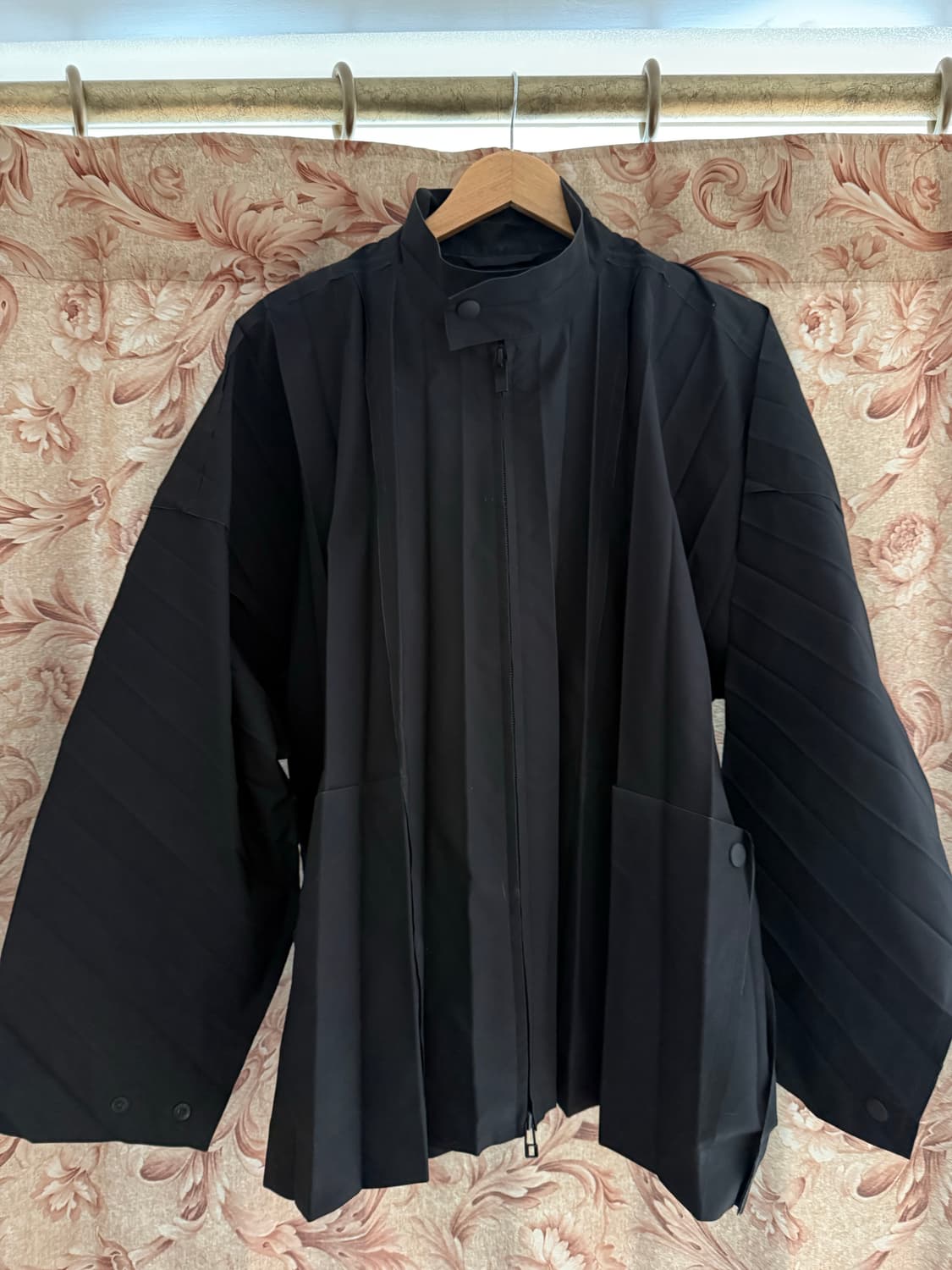 [3] 이세이미야케 옴므플리세 엣지 코트 블랙 상품이미지2