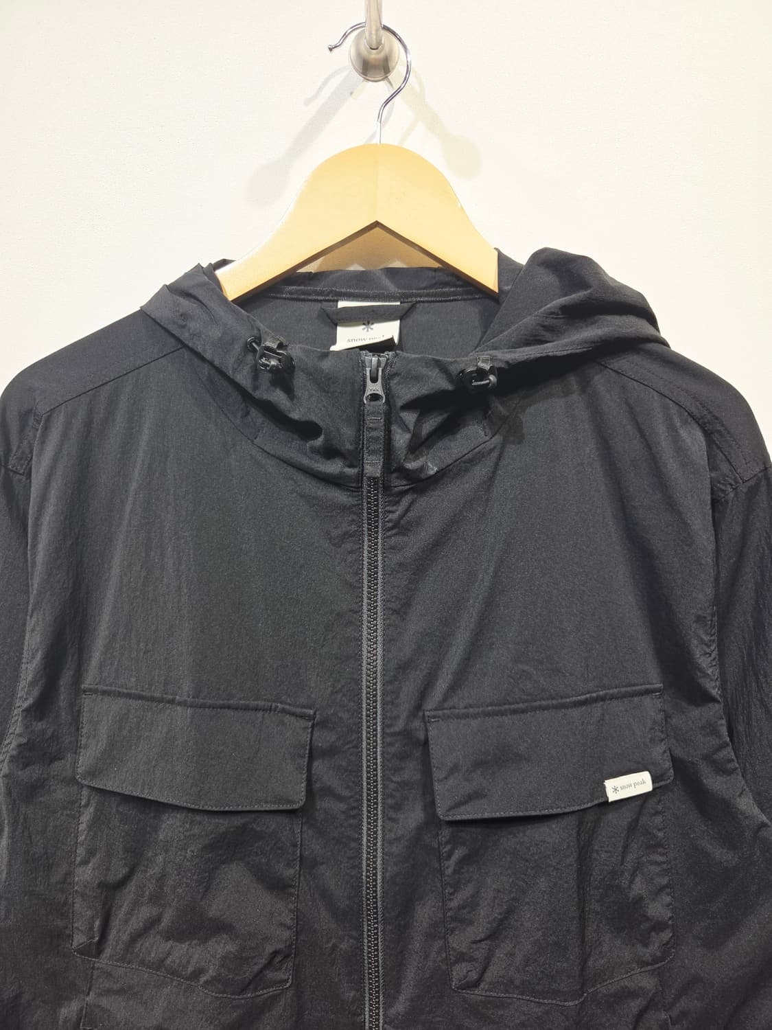 스노우피크 블랙 후드 바람막이 자켓 상품이미지3