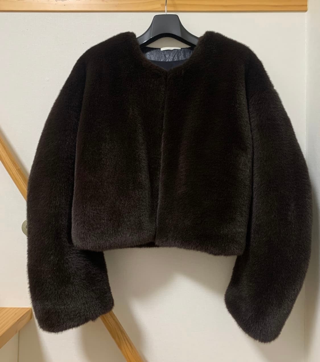 AMOMENTO 라운드쉐입 퍼자켓 상품이미지3