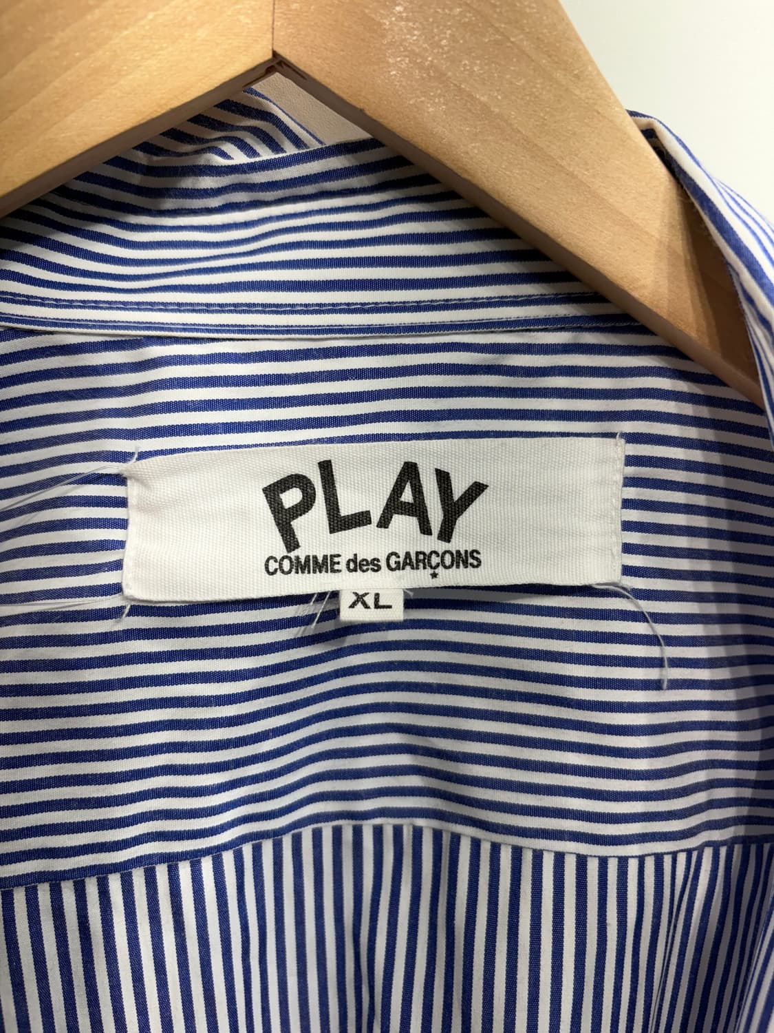 XL 꼼데가르송 스트라이프 블랙 하트 셔츠 블루 상품이미지3