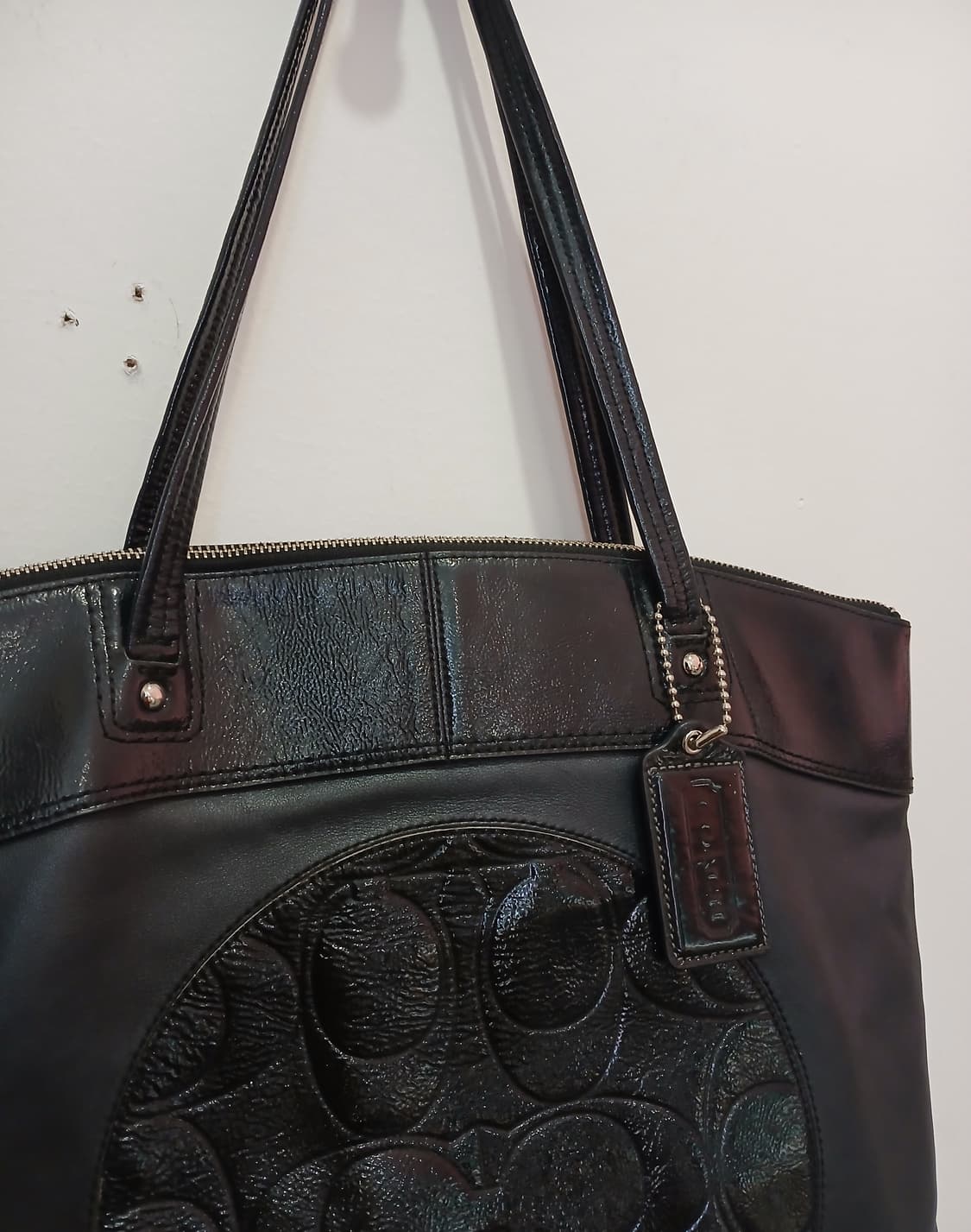 코치블랙로고 숄더백 토드백 상품이미지3