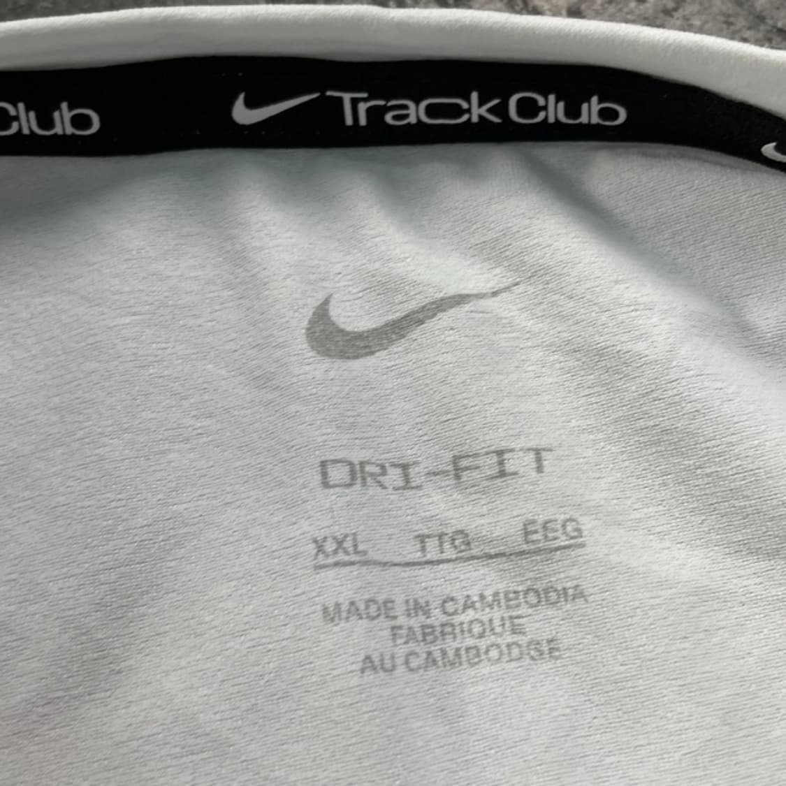 105 나이키 드라이핏 러닝 트랙클럽 반팔티  상품이미지3