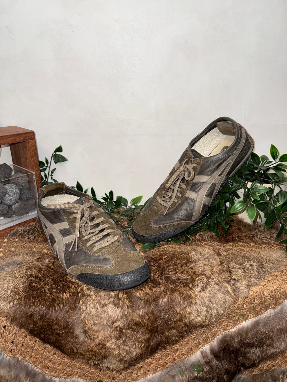 Onitsuka Tiger mexico66 brown sneakers 상품이미지1