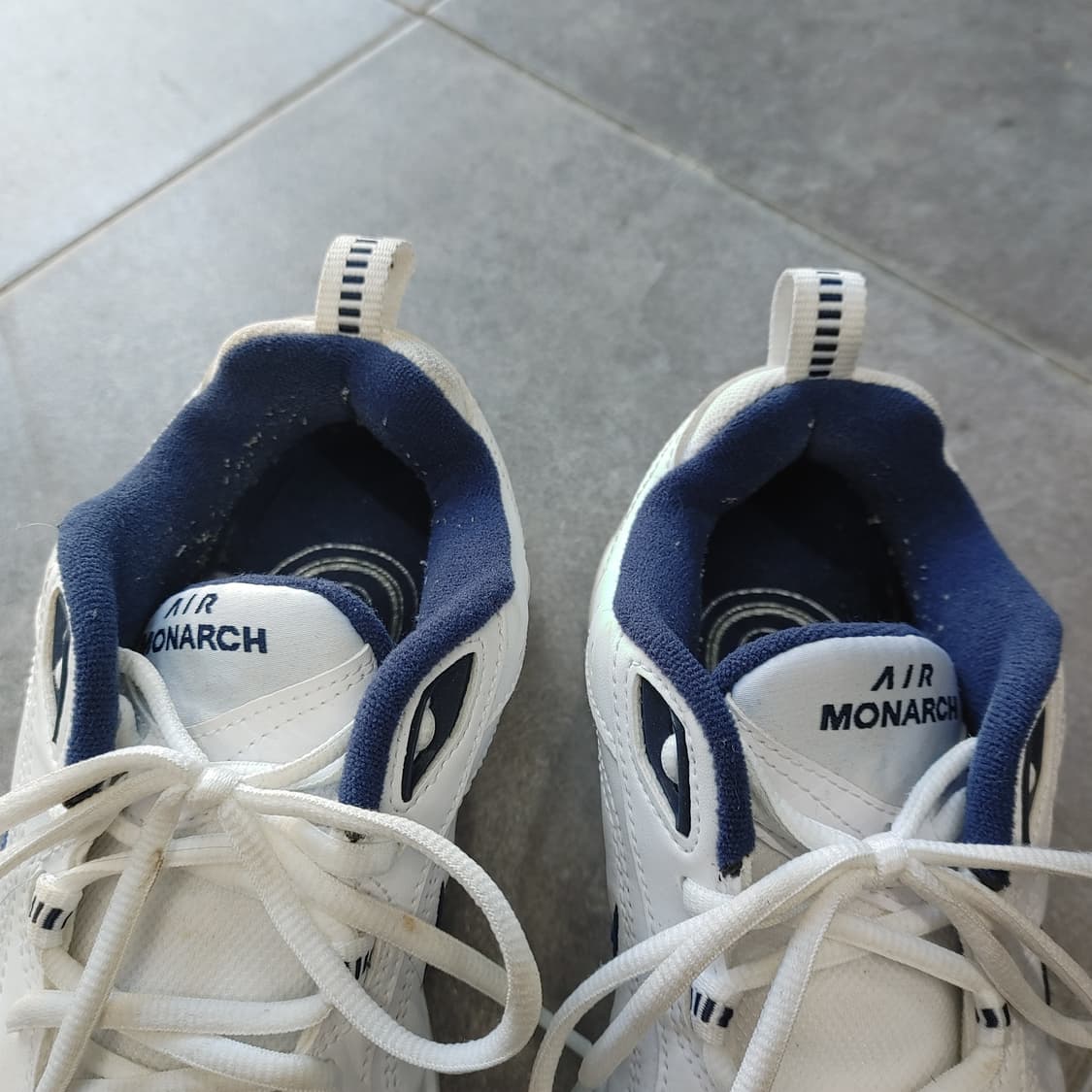 245 나이키 에어모나트4 런닝화 슈즈 운동화 상품이미지8