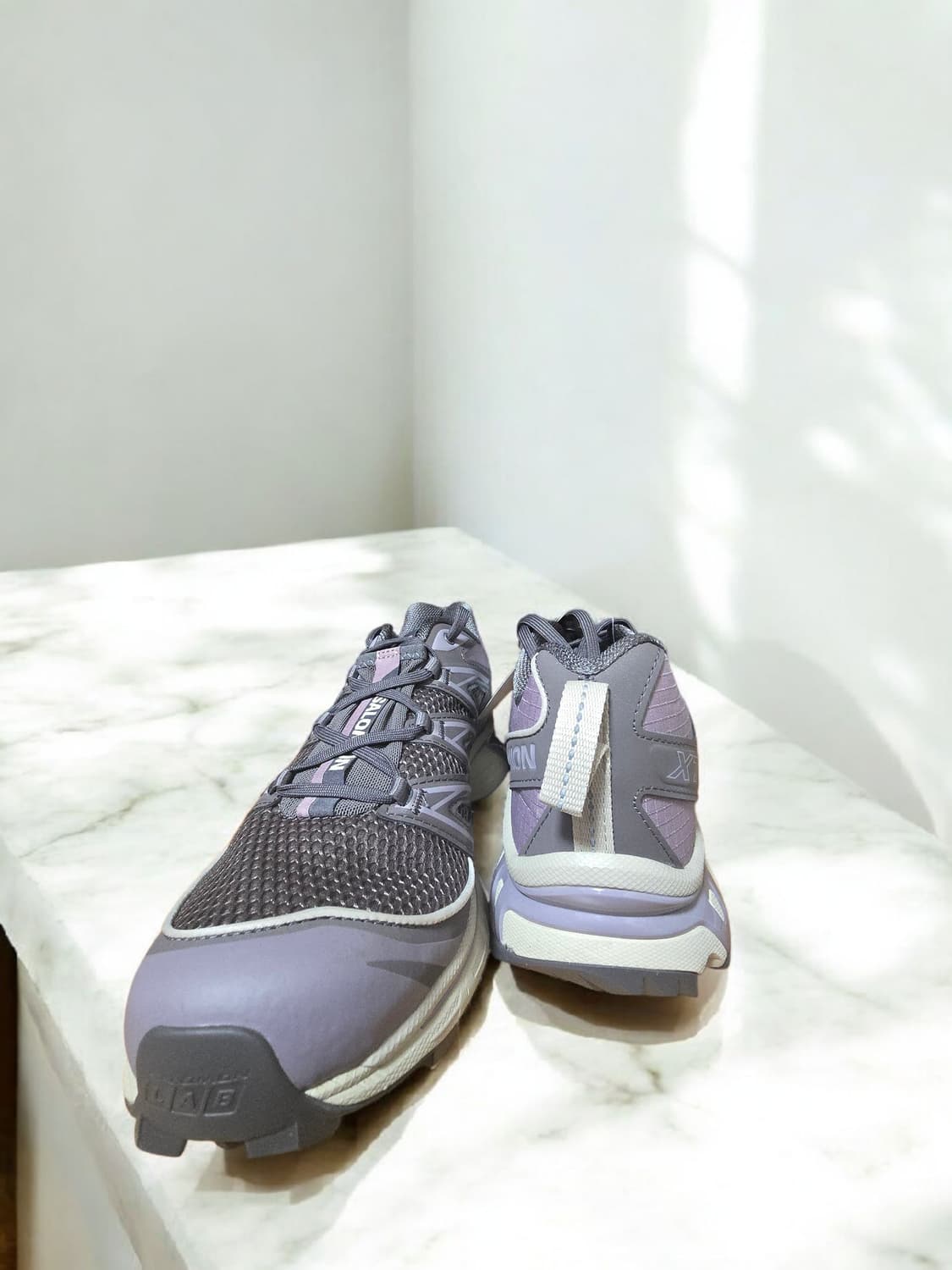 살로몬 XT-6 익스펜스 플럼 키튼270,275사이즈  판매합니다 상품이미지2