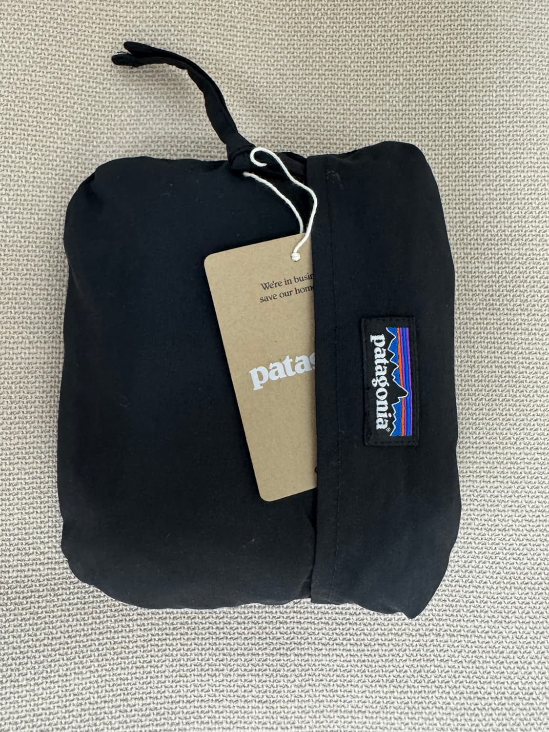 파타고니아 패커블 에코백 다크 네이비 / 블랙 / 다크 그레이 상품이미지4