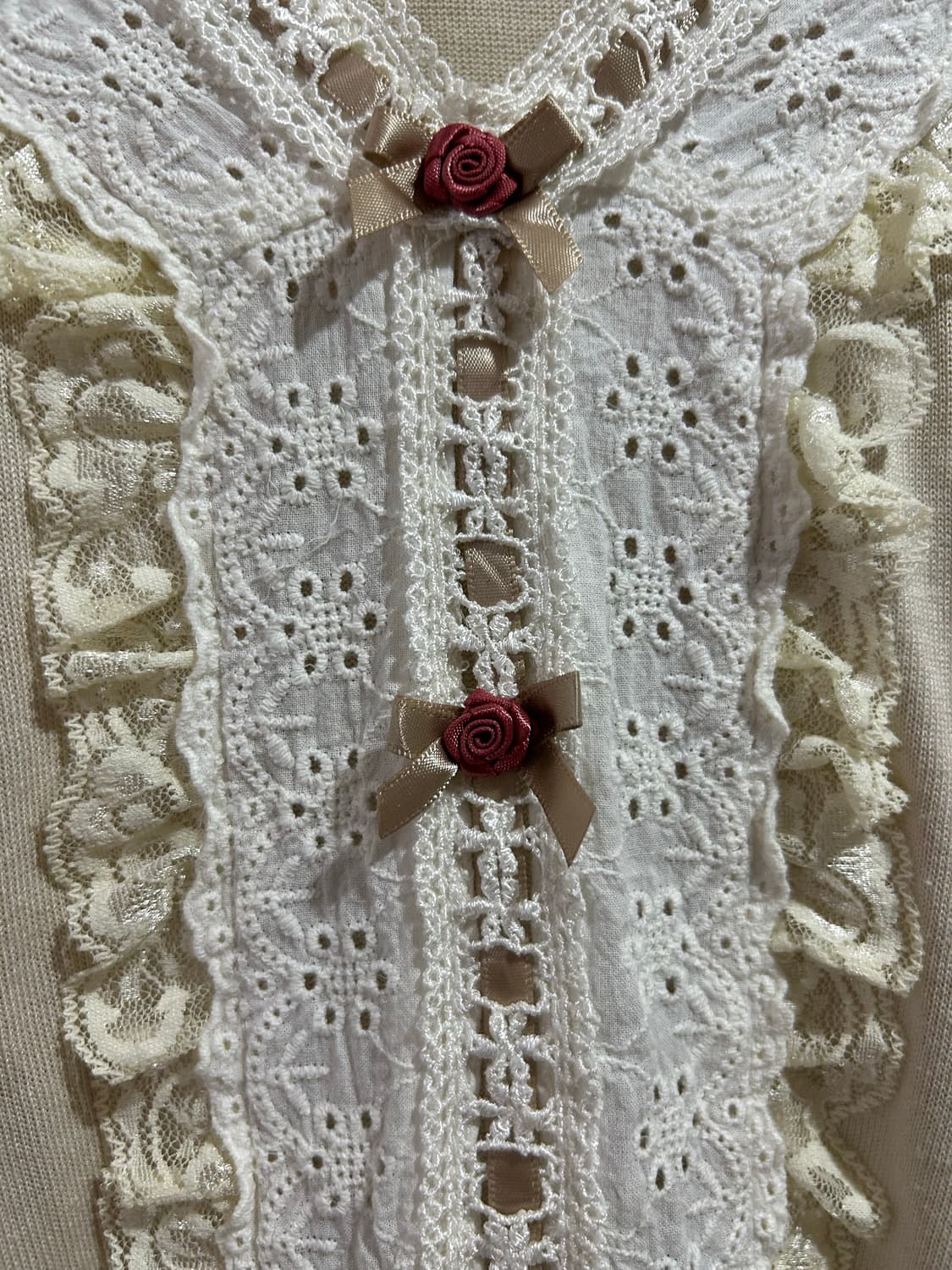 엑시즈팜 라떼맛 블라우스 상품이미지2