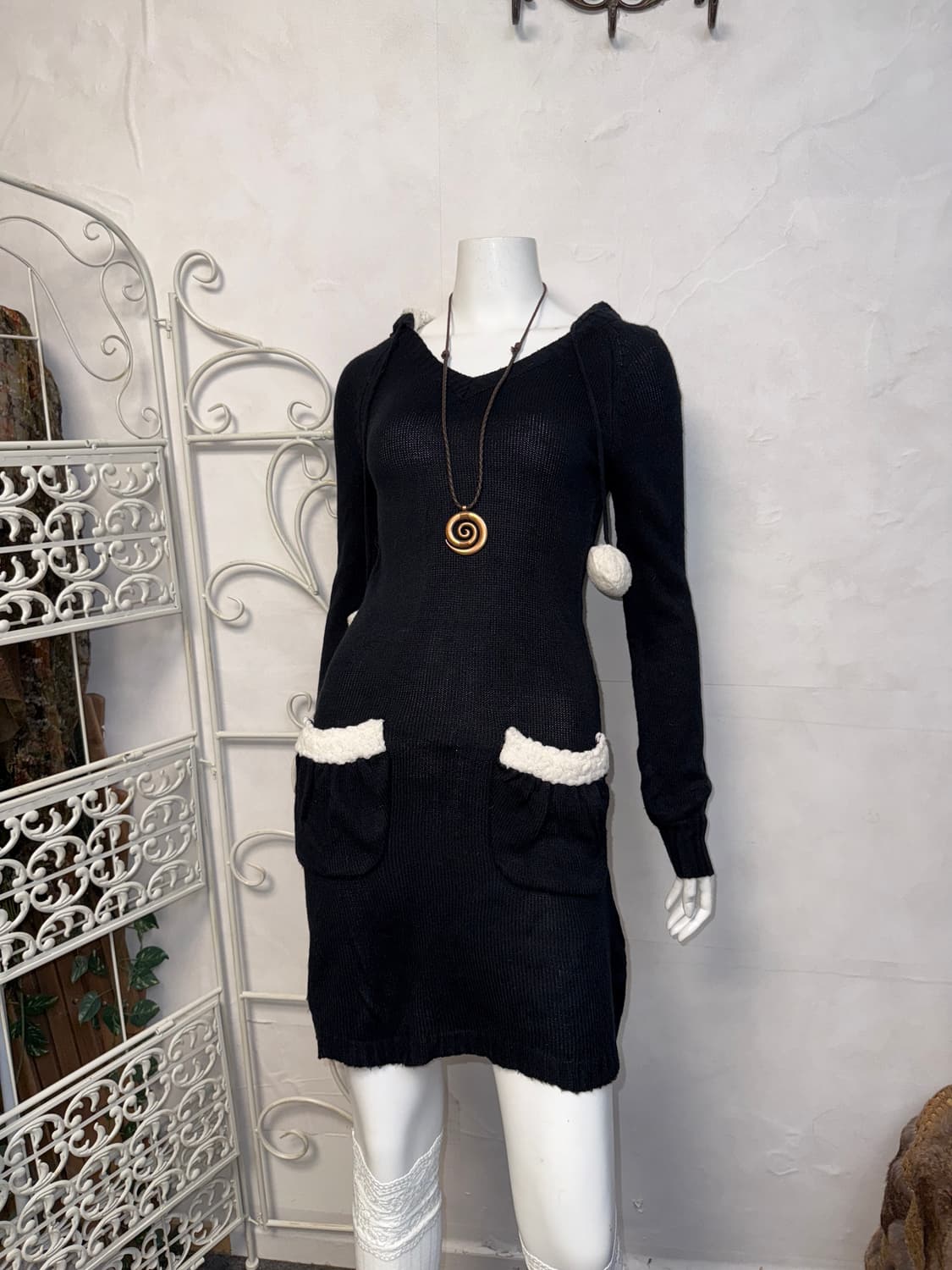 Black fur detail hood knit ops 상품이미지2