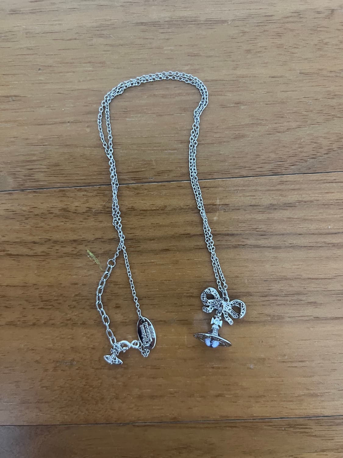 비비안웨스트우드 옥타비에 리본 목걸이 라이트 블루 925실버 상품이미지6