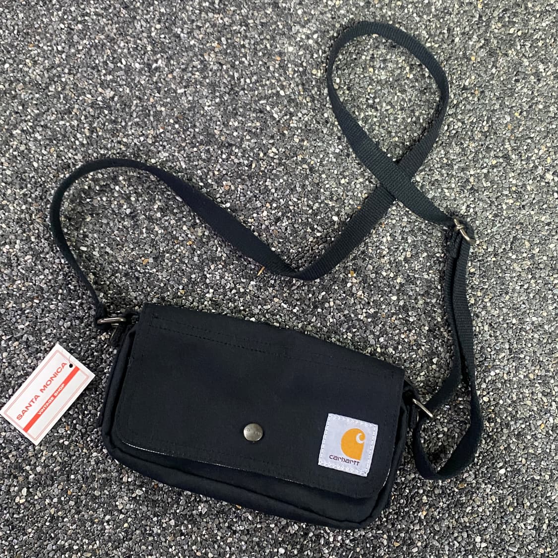 칼하트 블랙 미니 크로스백 B4458 상품이미지1