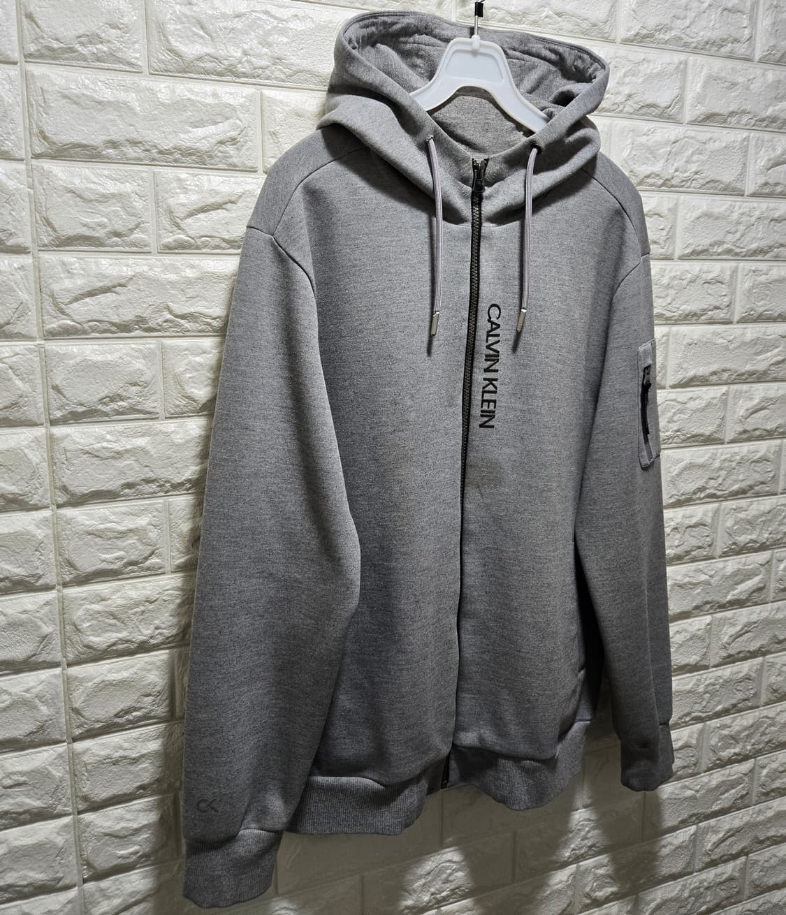 캘빈클라인 스팰로고 후드집업 L 상품이미지3