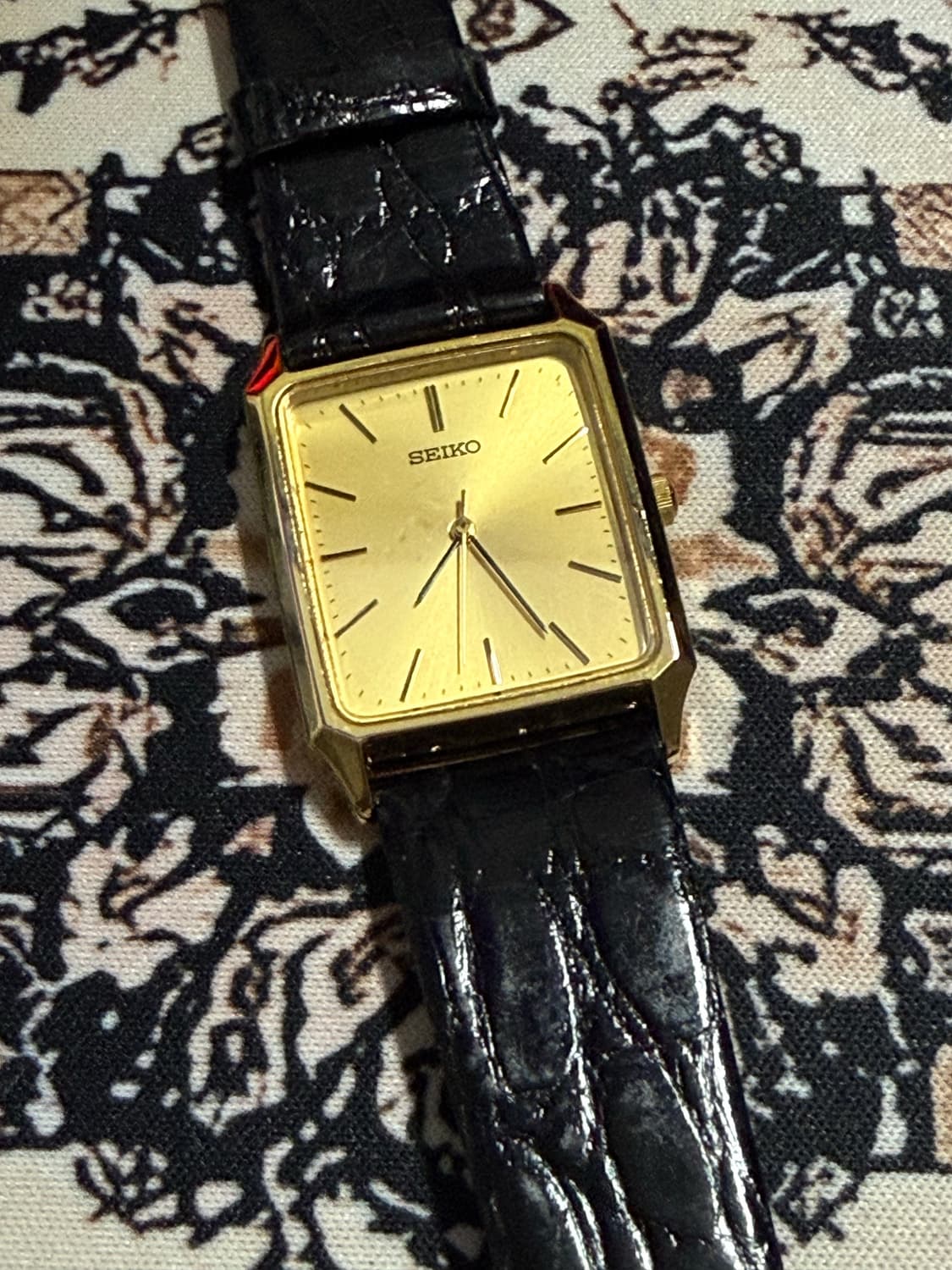 SEIKO 빈티지 쿼츠 시계 상품이미지1