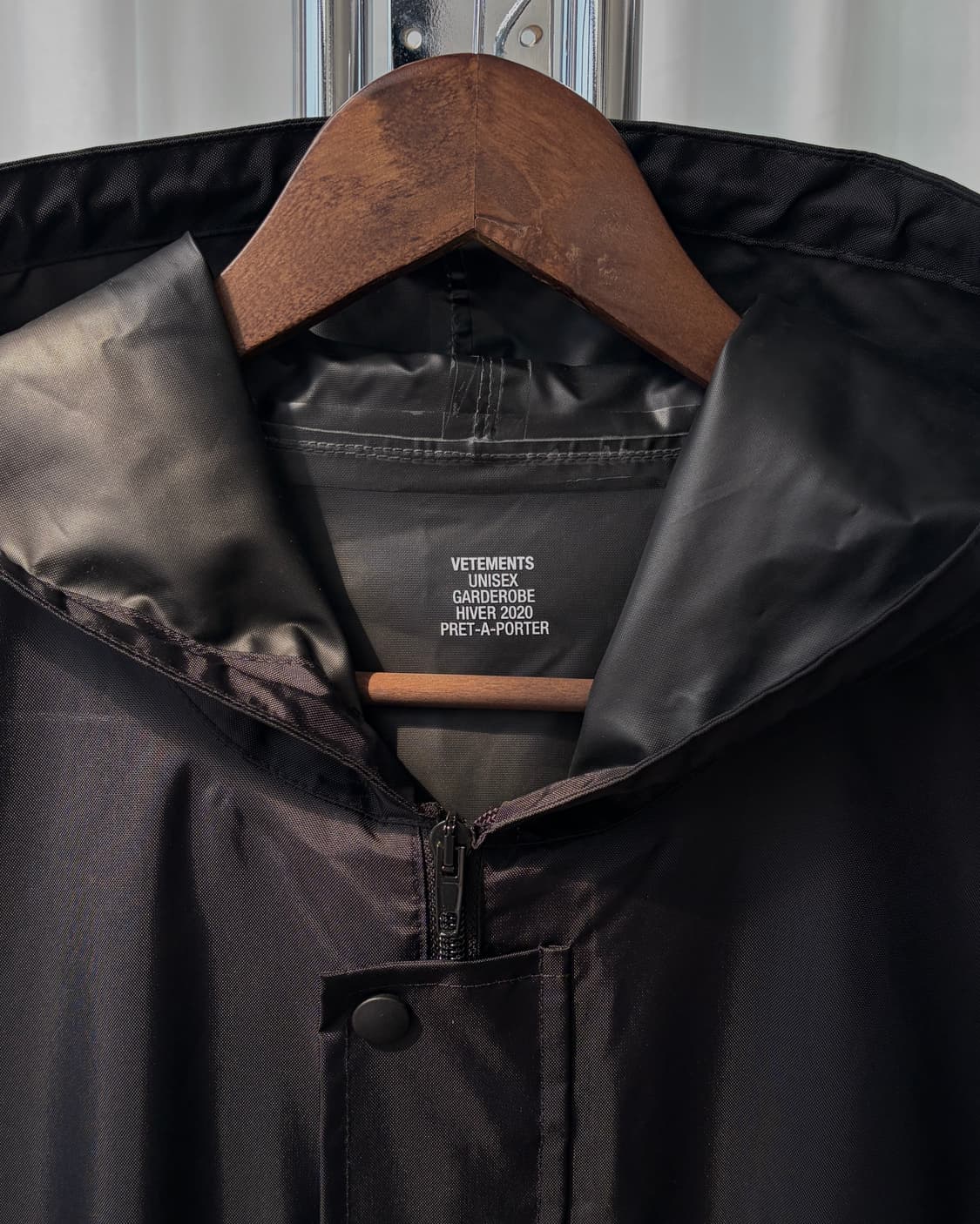 베트멍 19AW 아나키 레인코트 상품이미지8