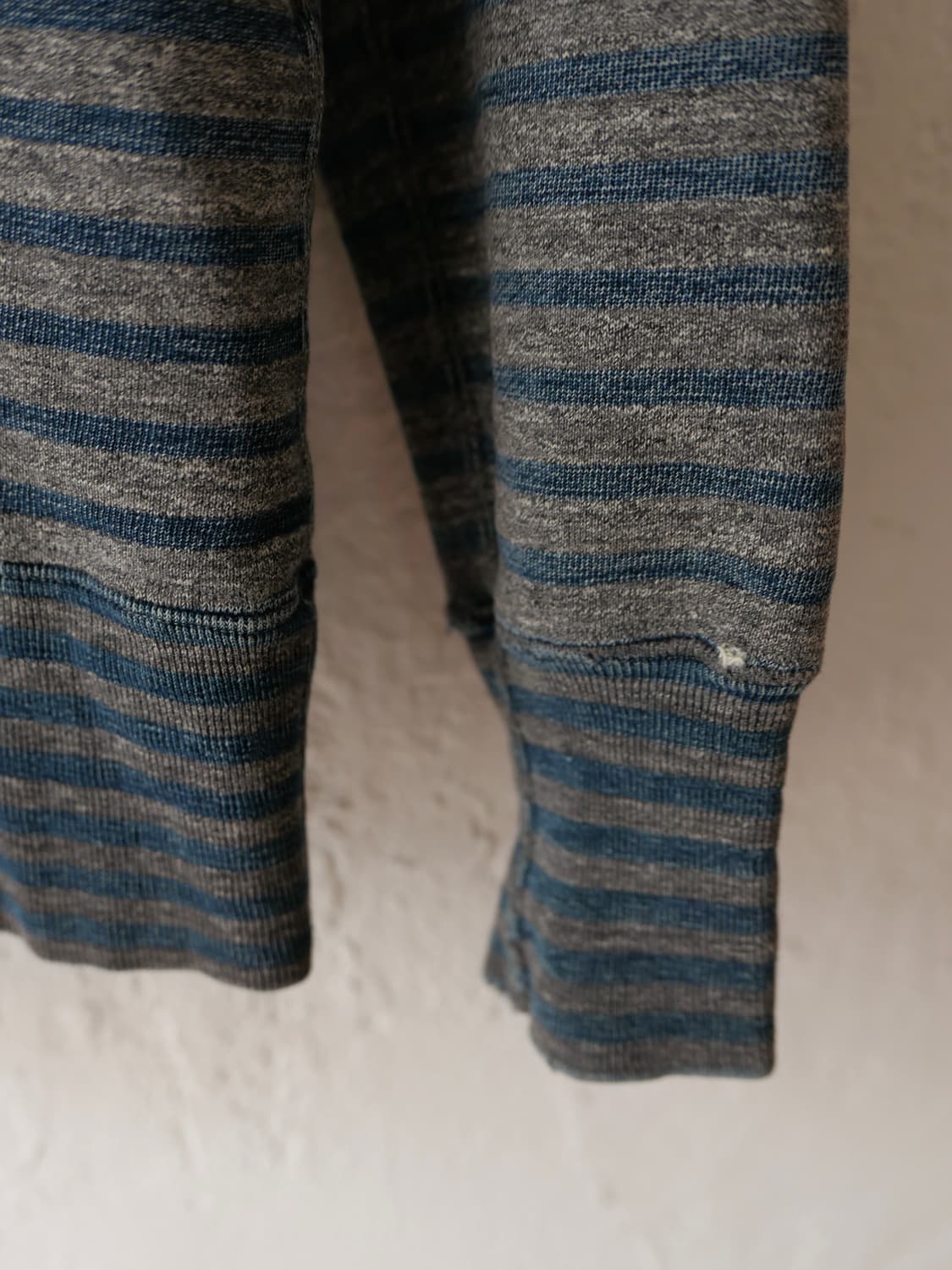 레미릴리프 스트라이프 후드티 상품이미지4