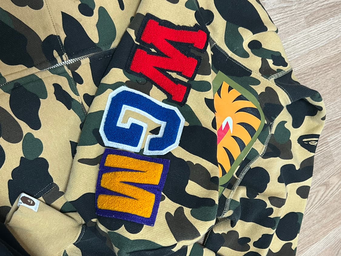 베이프 퍼스트카모 샤크 황계 후드집업 XL 상품이미지2