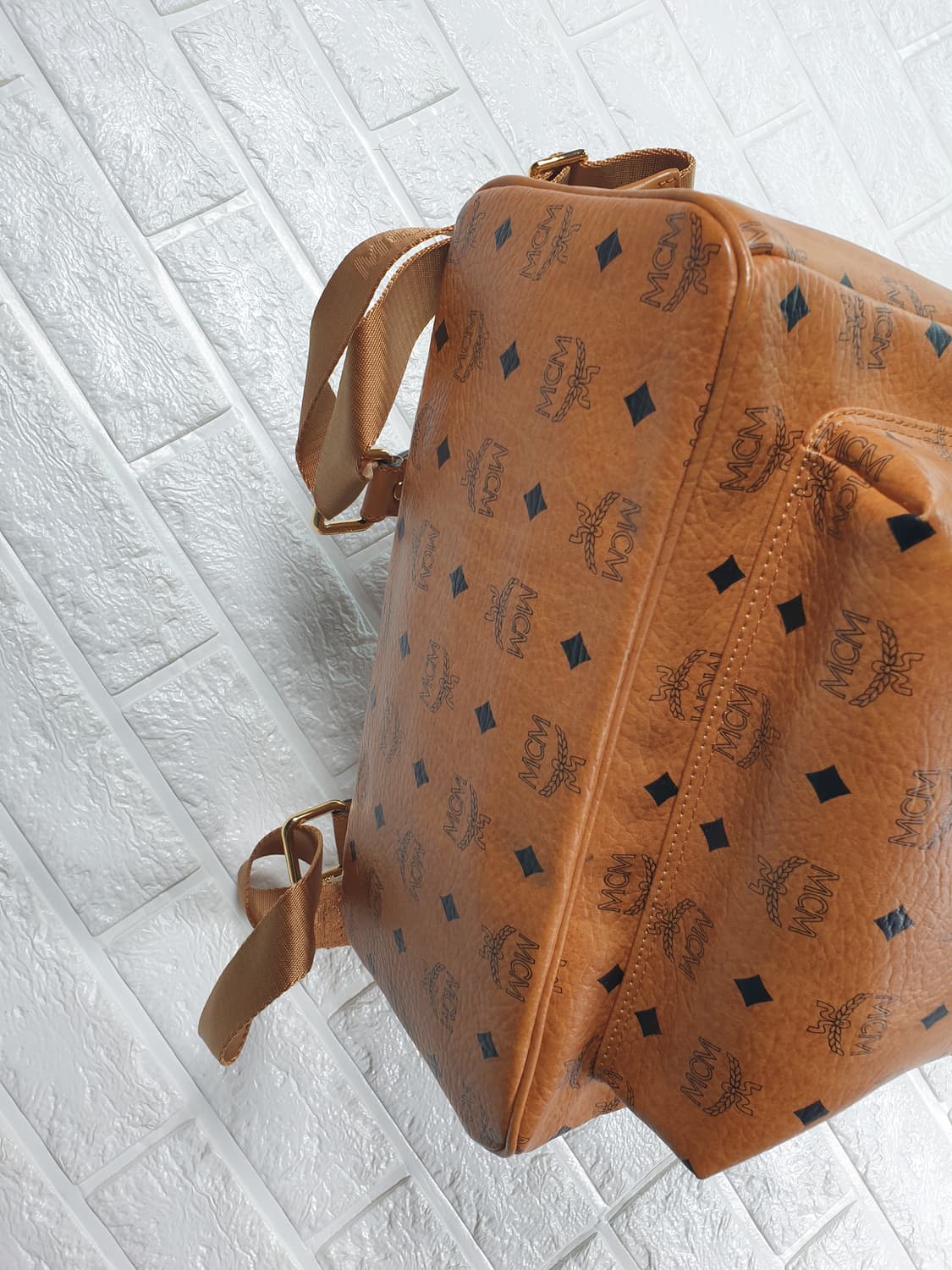 MCM 스타크 미디엄 백팩(MWT5STU04) 상품이미지8