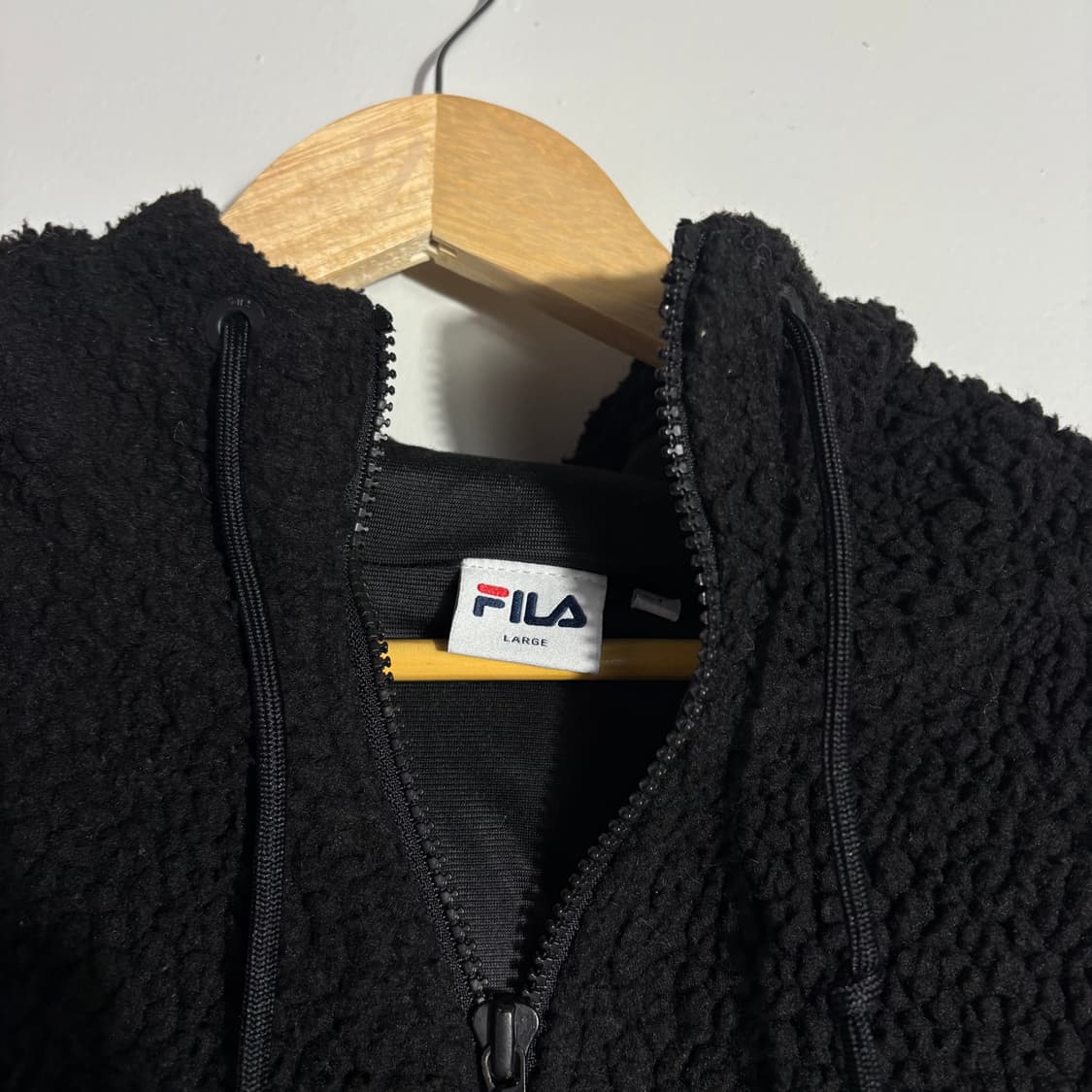 휠라 빈티지 블랙 보아 플리스 후드 집업 (무료배송) 상품이미지3