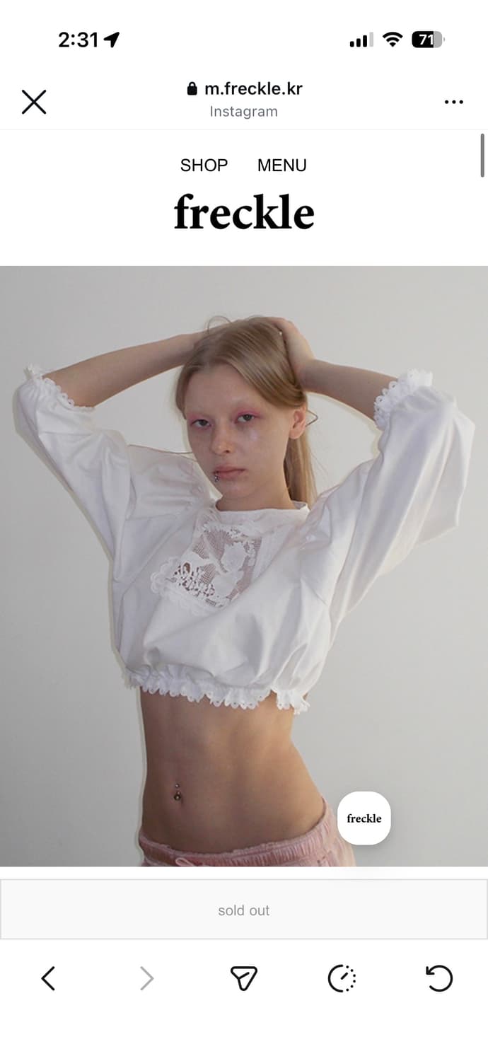 프레클 레이스 크롭 모티브 블라우스 상품이미지1