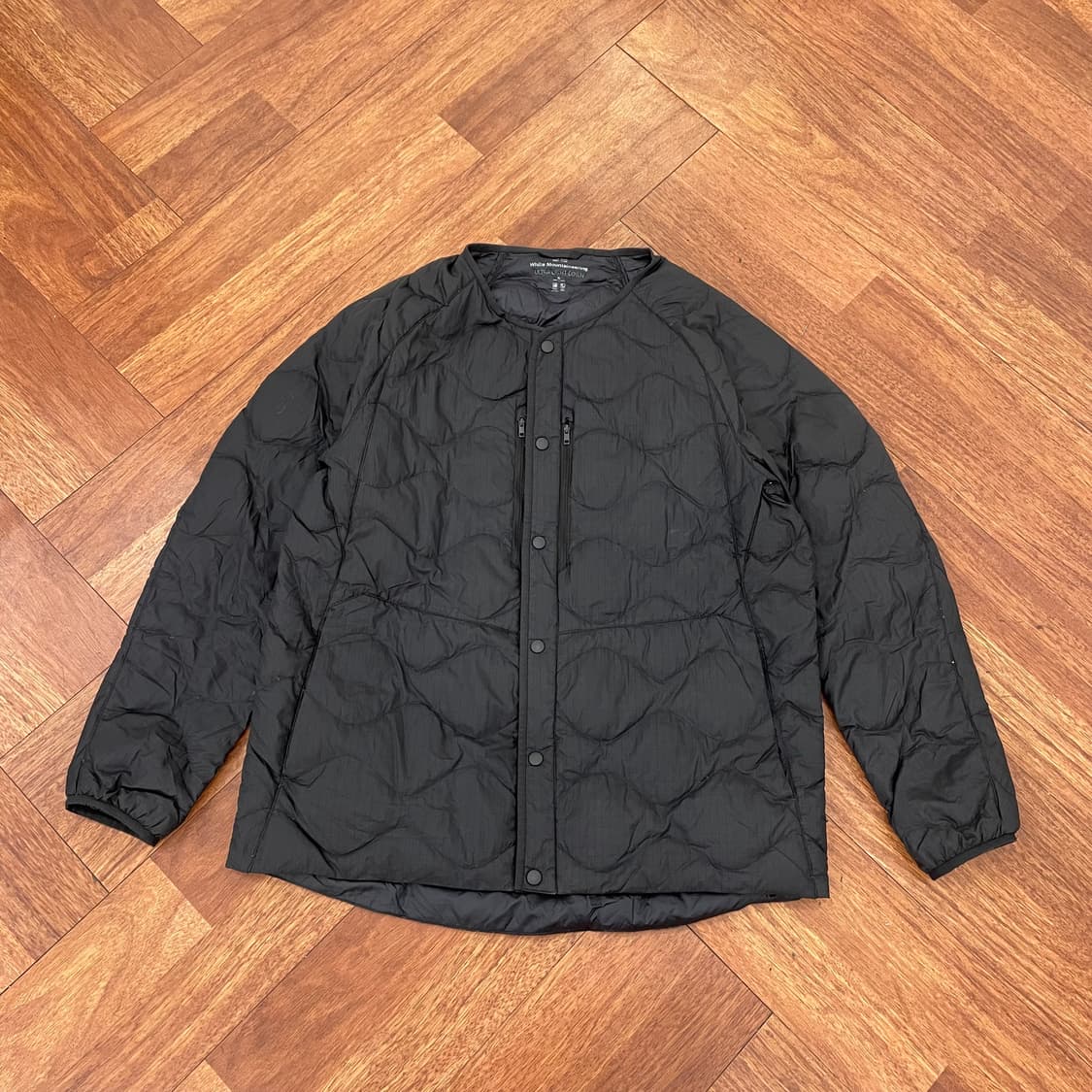 유니클로 화이트마운티니어링 하이브리드 다운 자켓 상품이미지1