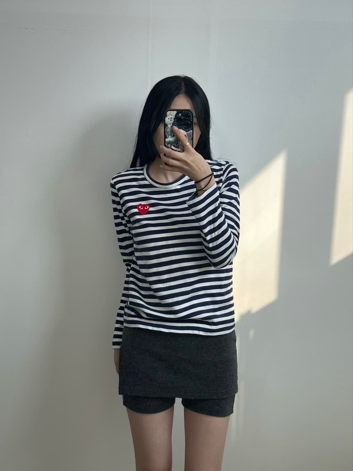 꼼데가르송 플레이 와펜 단가라 네이비 롱 슬리브 긴팔 티셔츠 상품이미지1