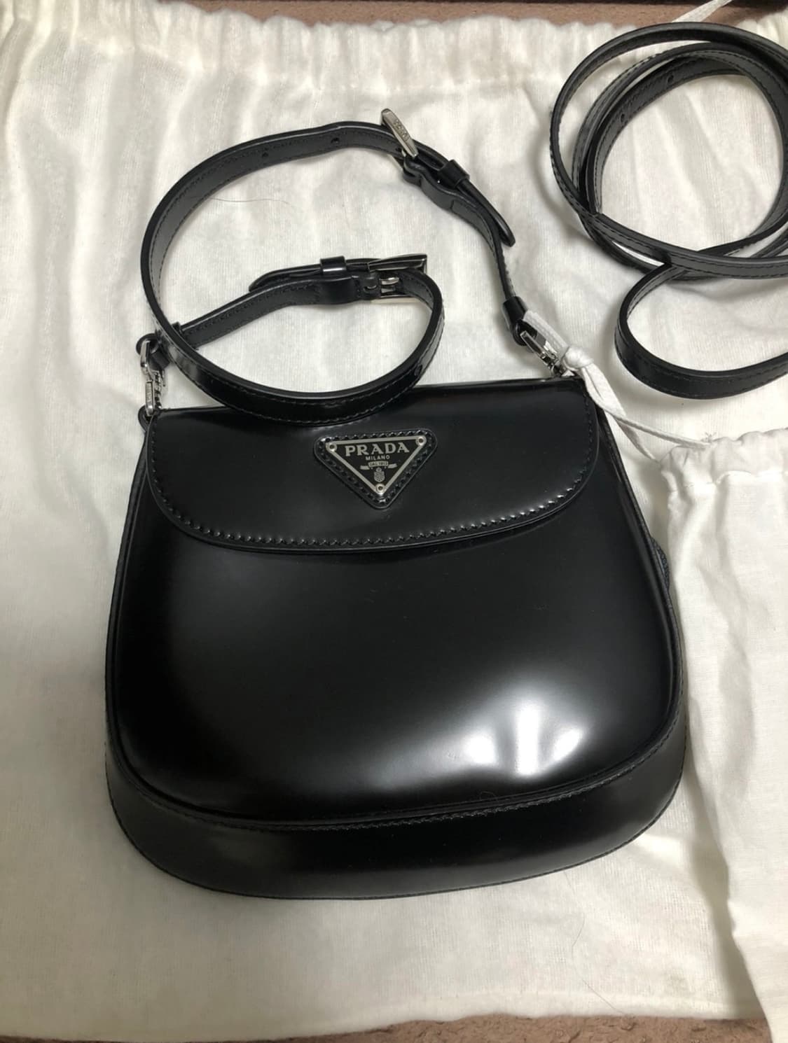 프라다 클레오 숄더백 상품이미지1