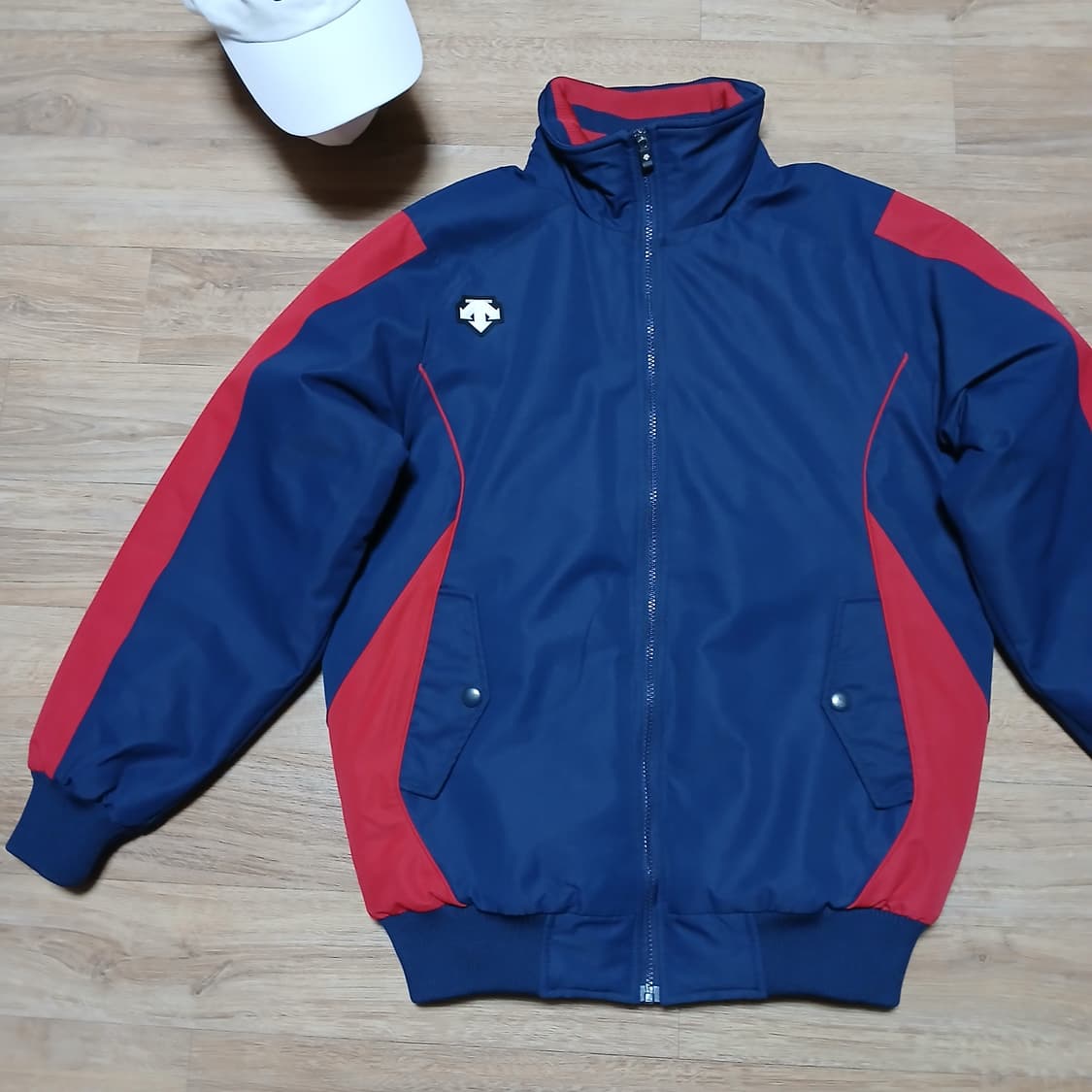 데상트 야구 점퍼 자켓 누빔 패딩 상태좋음 상품이미지3