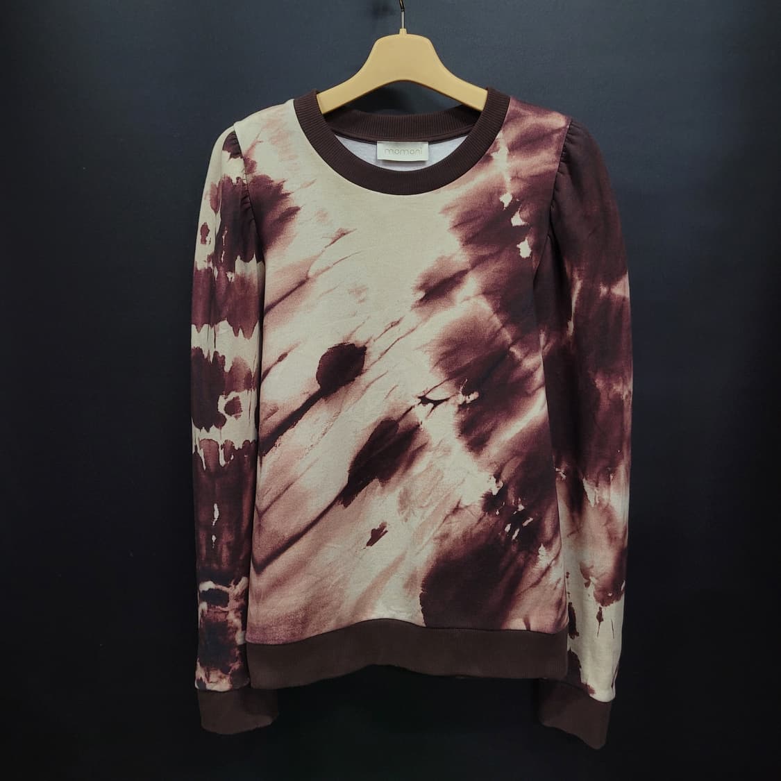 momoni 모모니 타이다이 퍼프 숄더 롱슬리브 스웨터 셔츠 상품이미지1