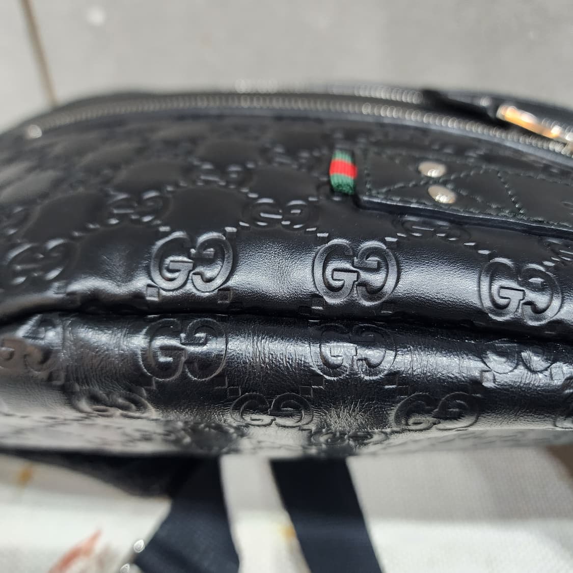 구찌 시마 레더 블랙 남성 크로스백&힙색 상품이미지7