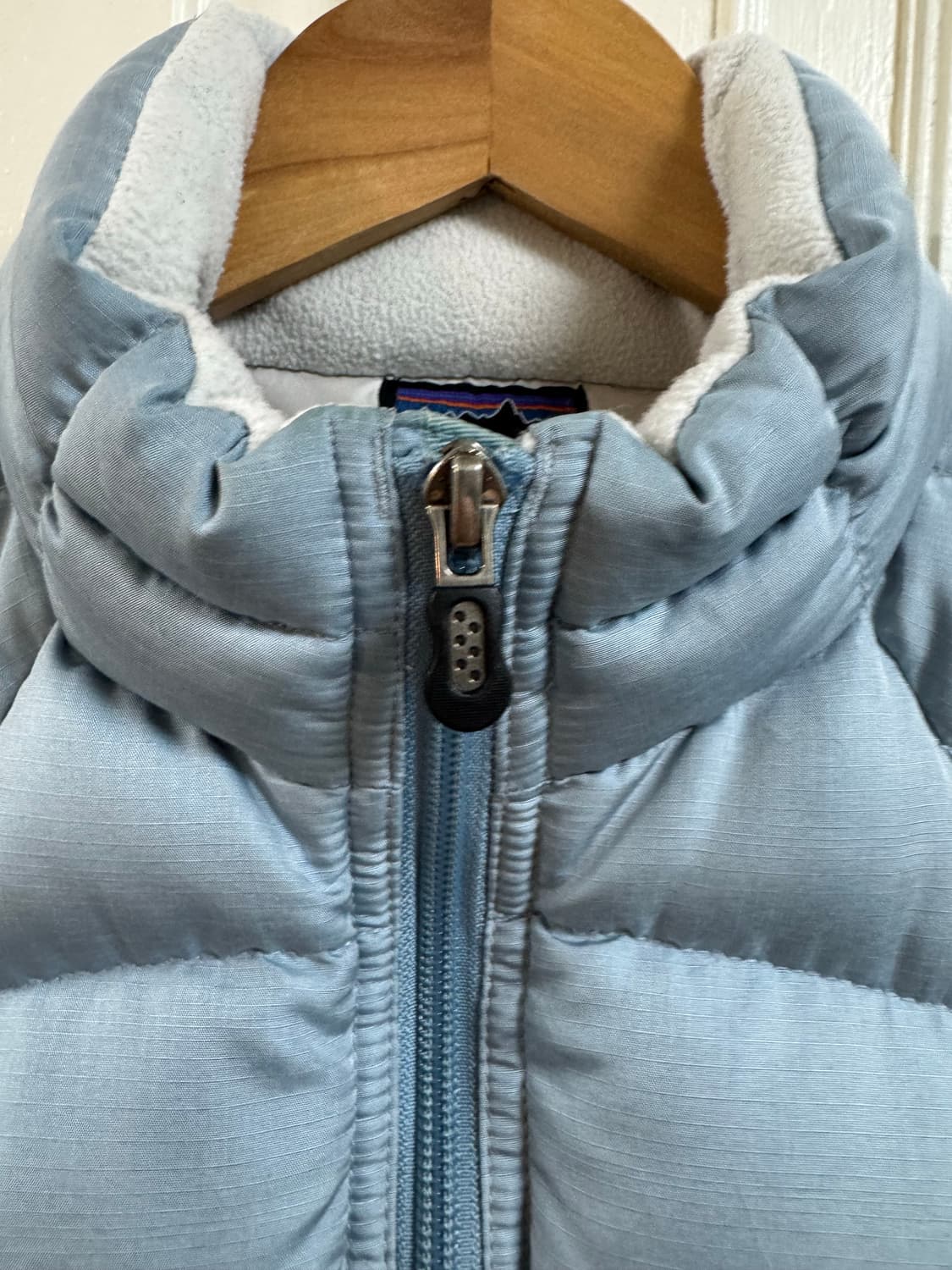 파타고니아 Patagonia 하늘색 구스다운 패딩 조끼 베스트 상품이미지3