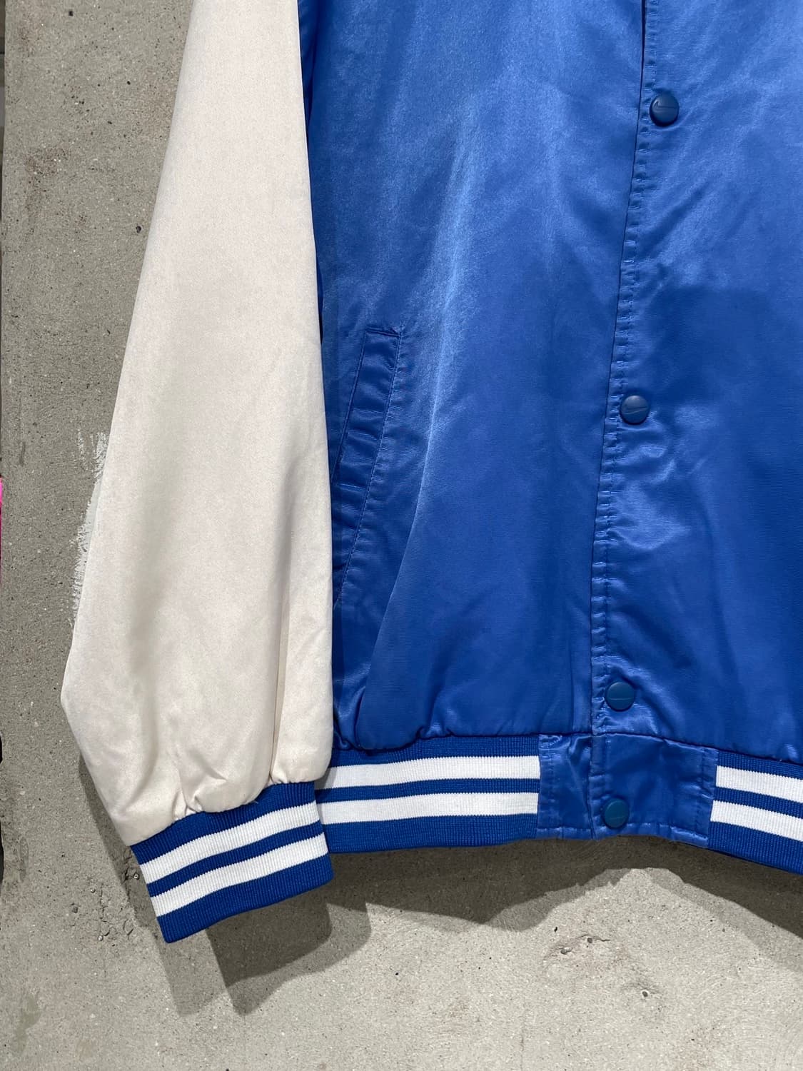 나이키 블루 스우시 나일론 바시티 자켓 상품이미지4