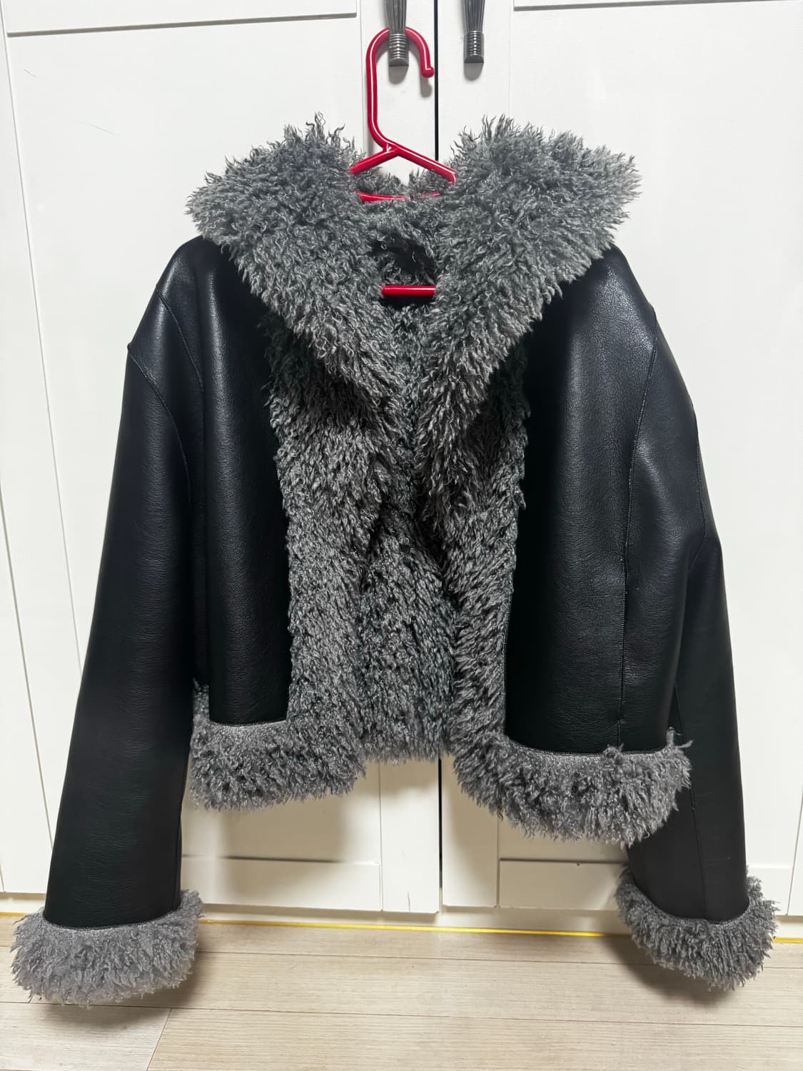 다이애그널 리버시블 무스탕 자켓 상품이미지3