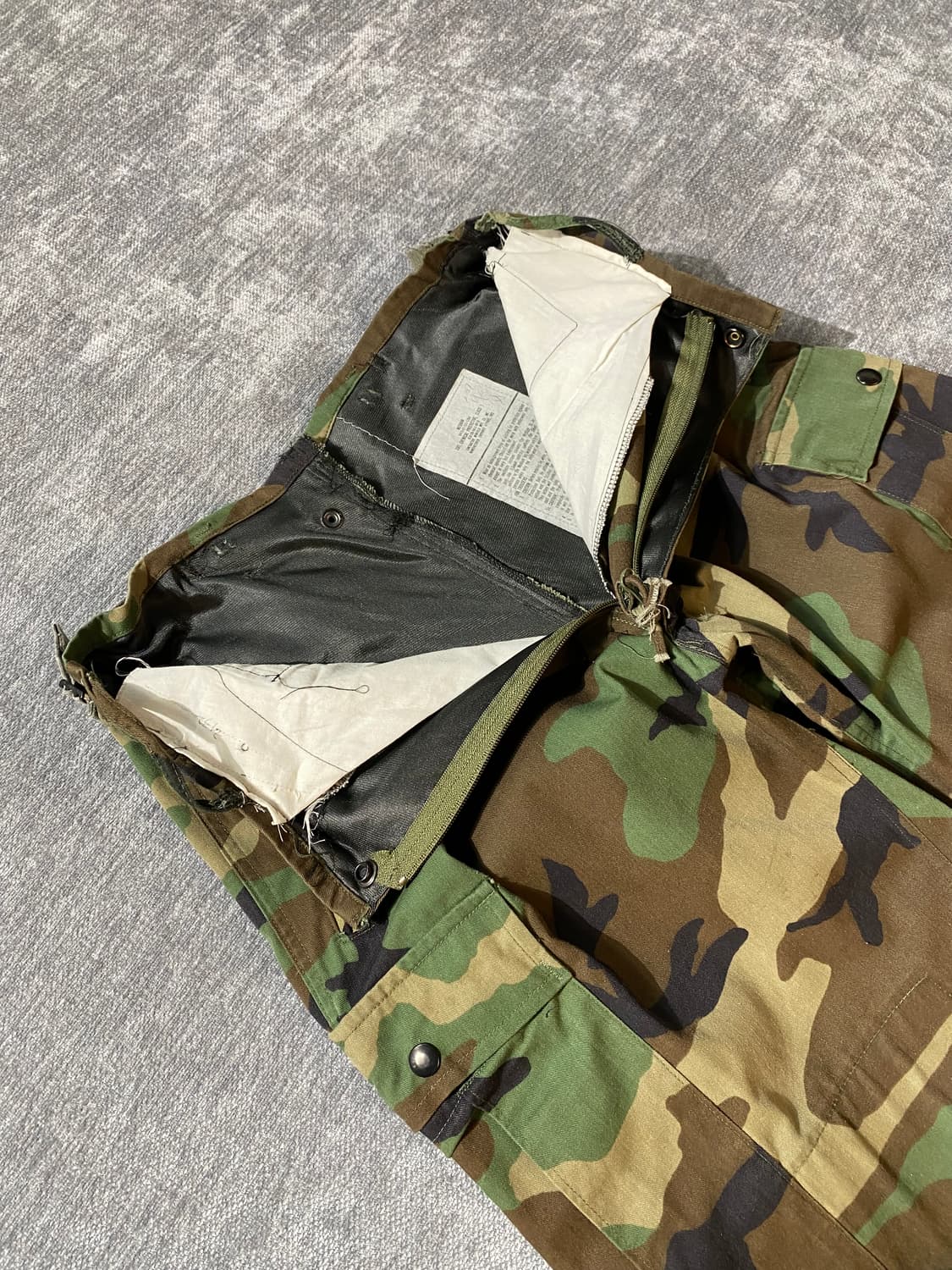 [US M] 80s U.S.ARMY 미군 케미컬 프로텍티브 카고팬츠 상품이미지5