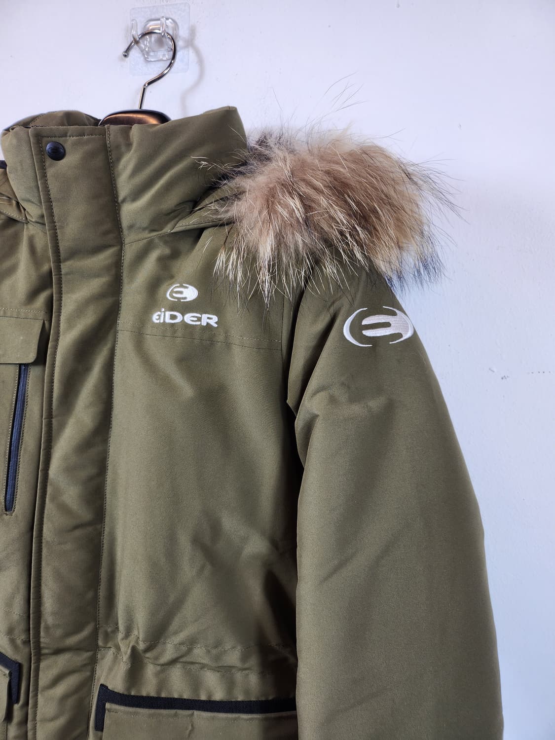 아이더 발열다운패딩 카키 90 S 새제품급 상품이미지2