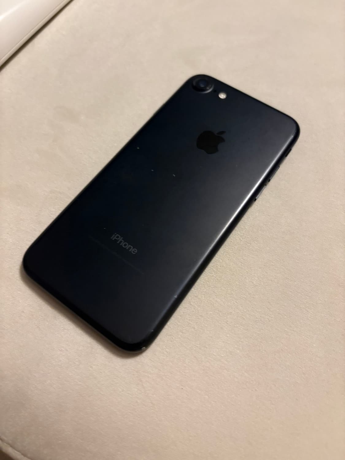 아이폰7 블랙 128GB  상품이미지1