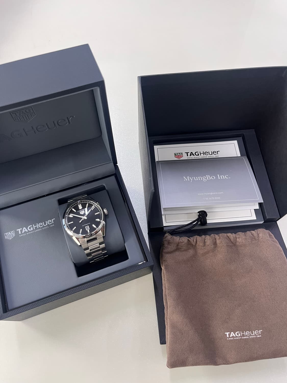 태그호이어 까레라 데이트 39mm 검정/실버 상품이미지2